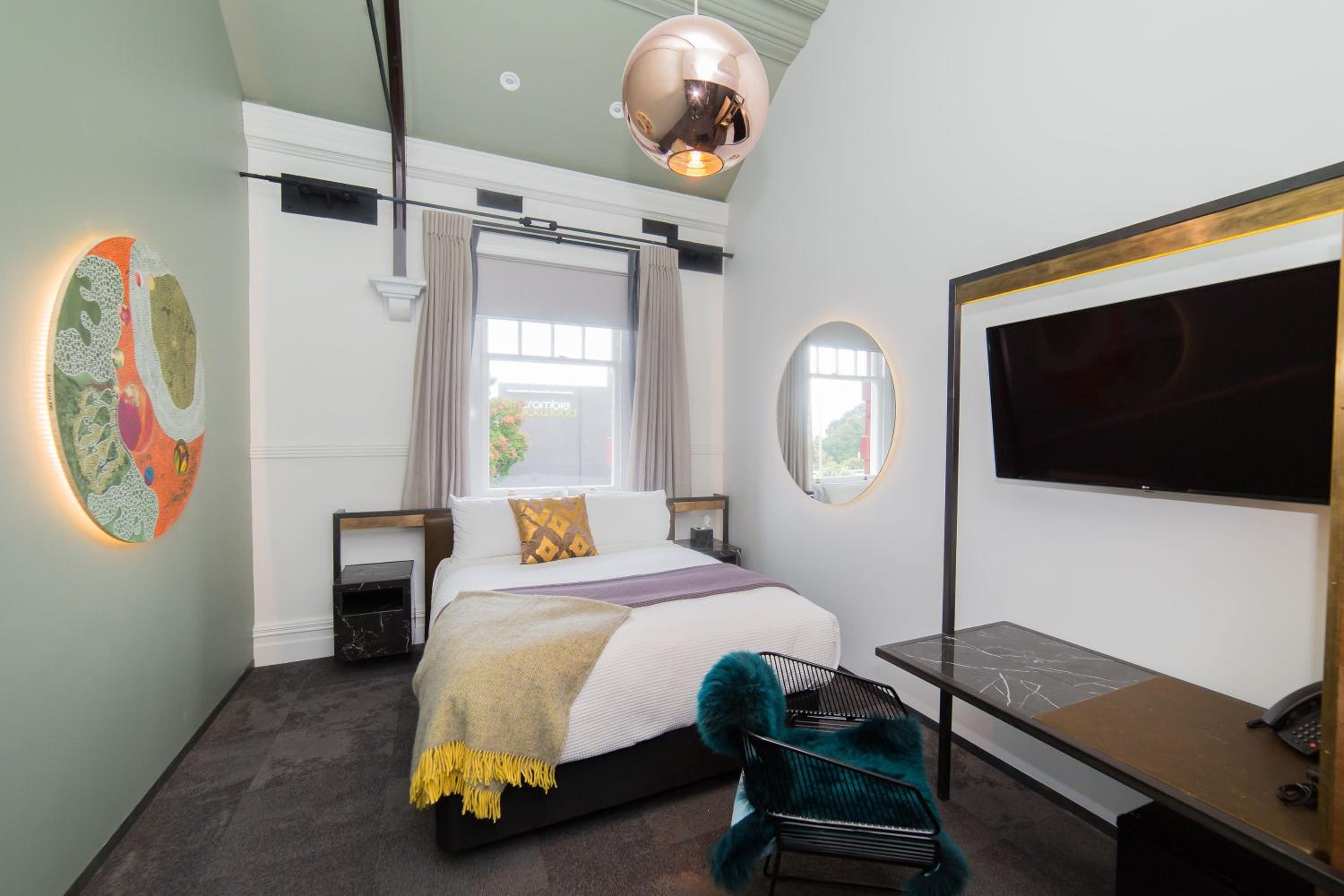 Deluxe Queen Room - Photo 1