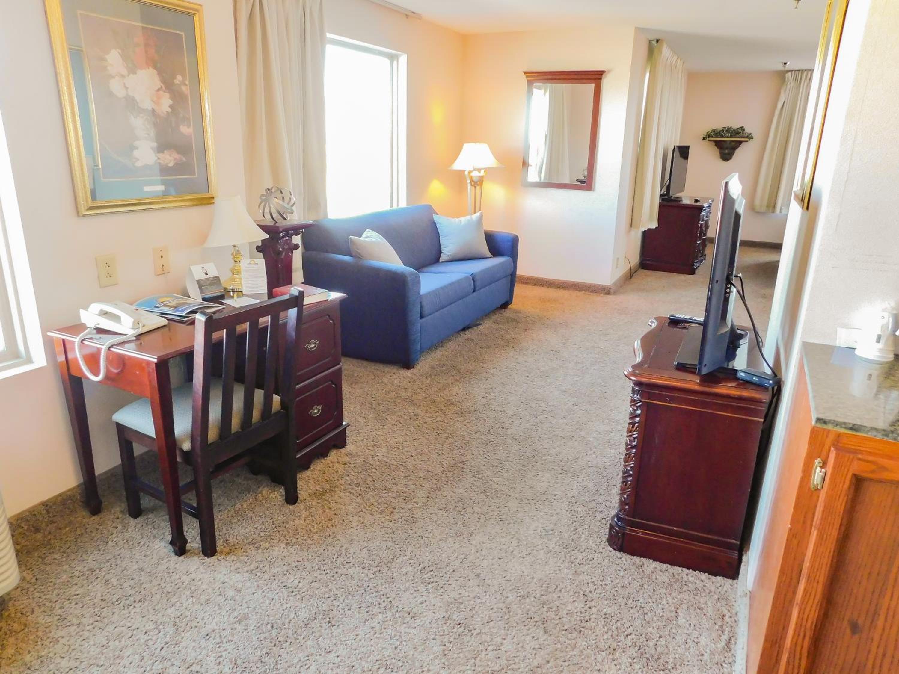 Superior King Suite - Non-Smoking