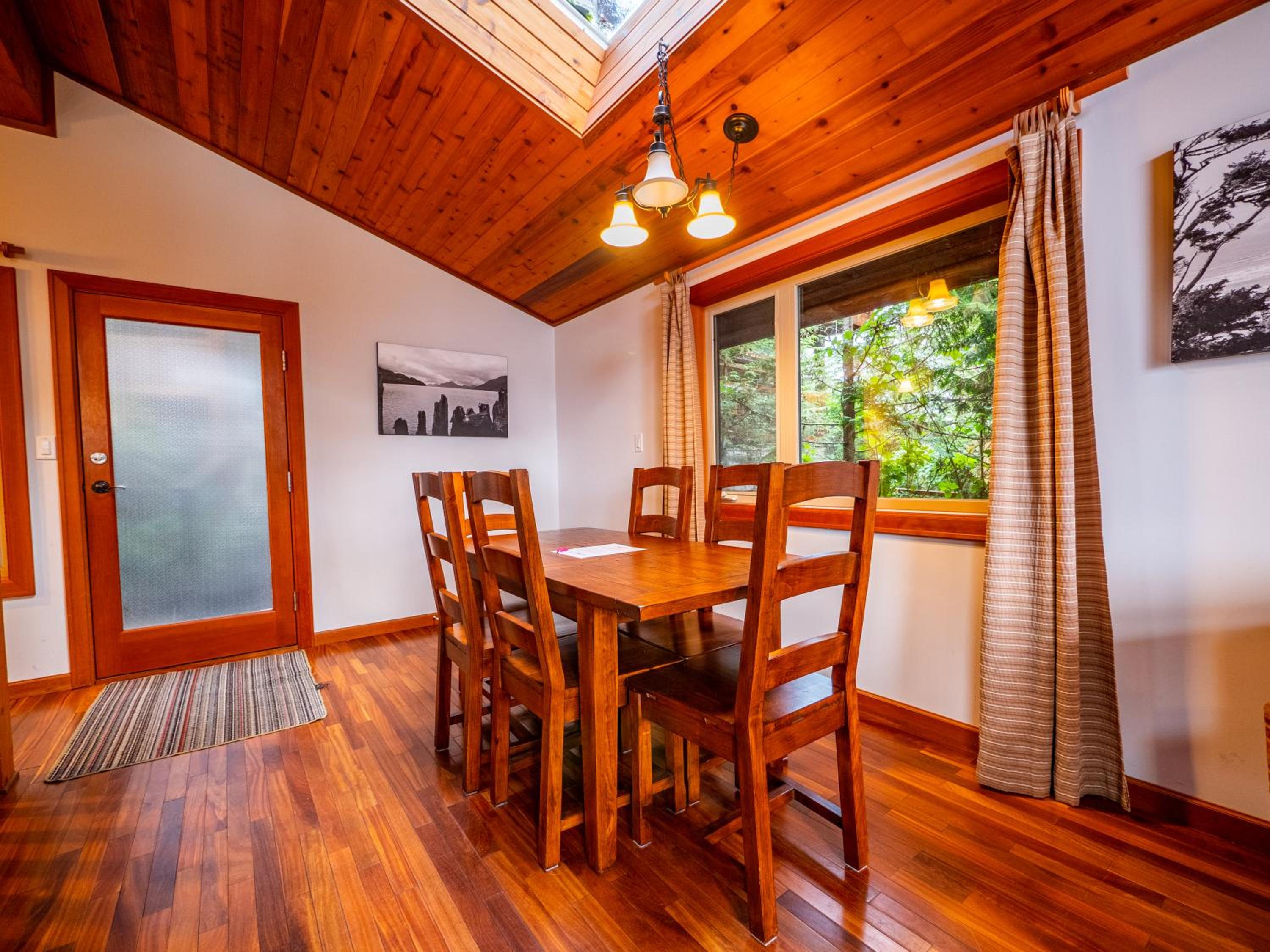 Two-Bedroom Cottage with Sea View-Nest photo 3