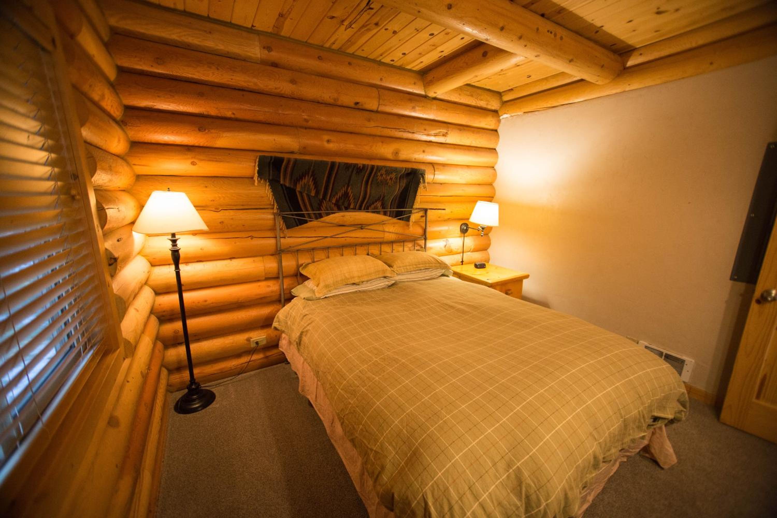 Two-Bedroom Cottage photo 2