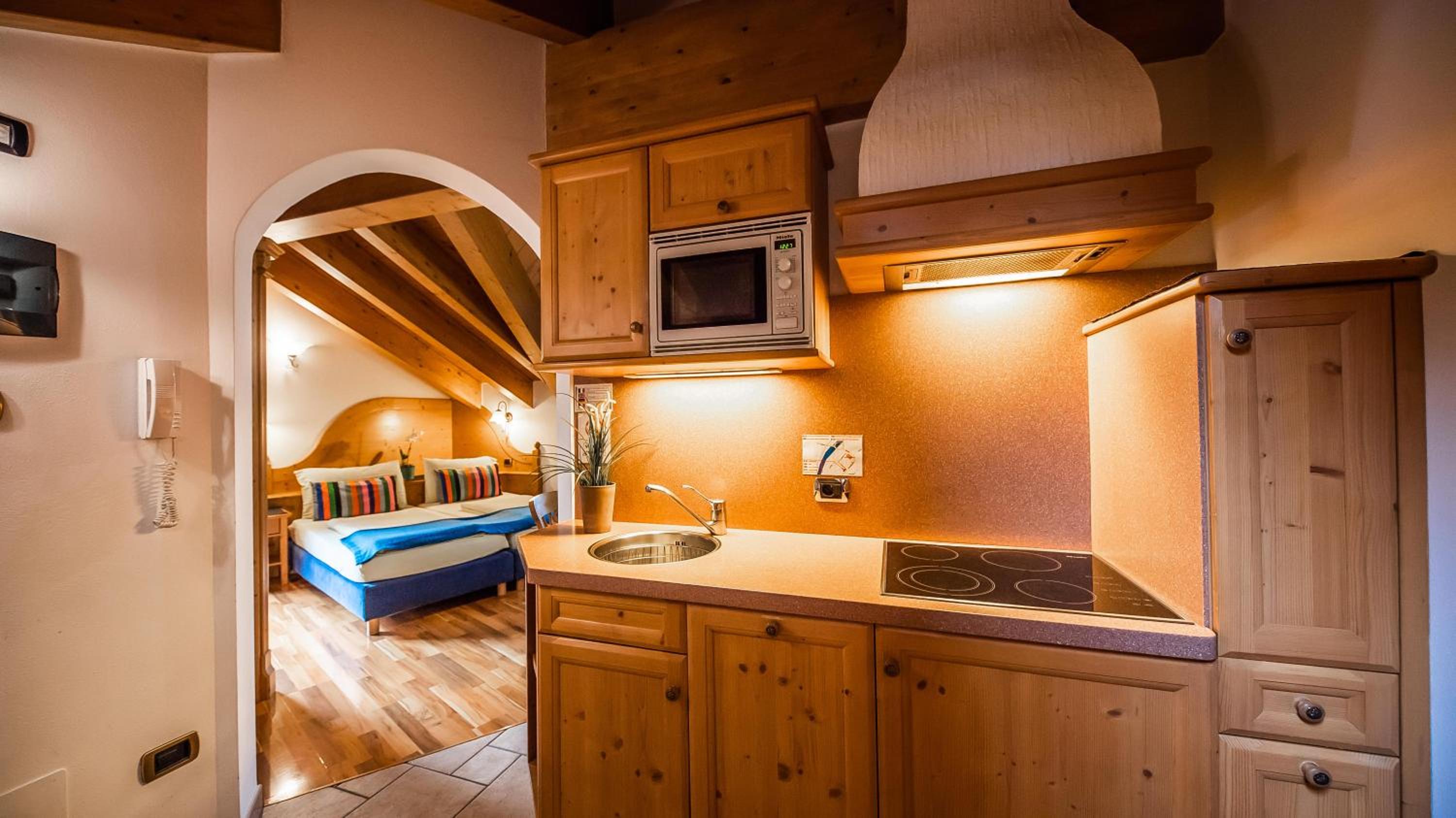 One-Bedroom Apartment with Balcony photo 2