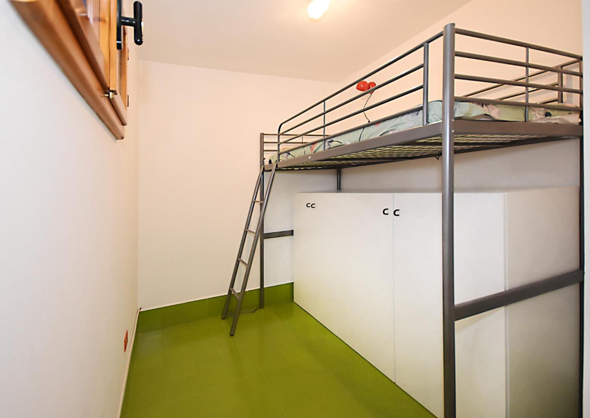 Two-Bedroom House photo 2
