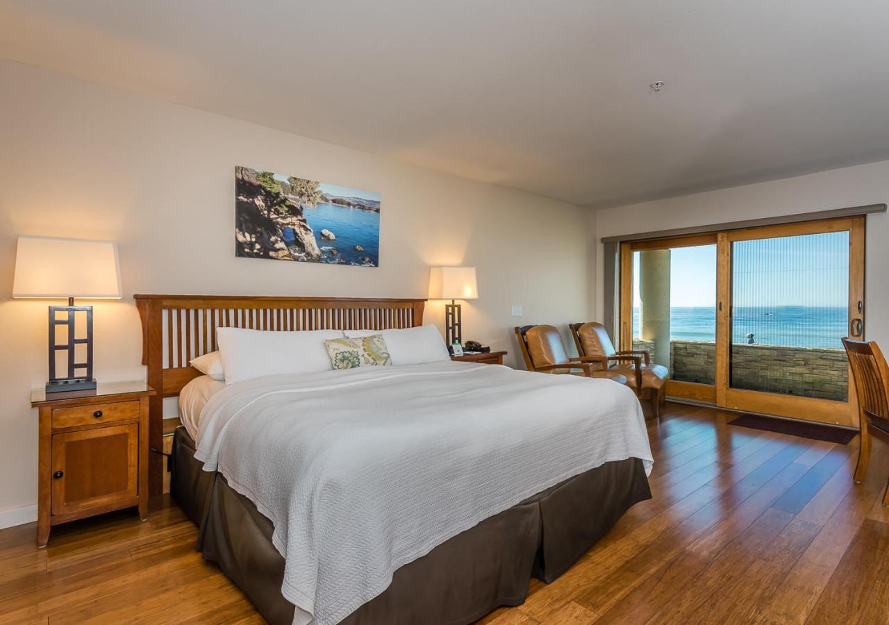 Deluxe King Room with Ocean View photo 1