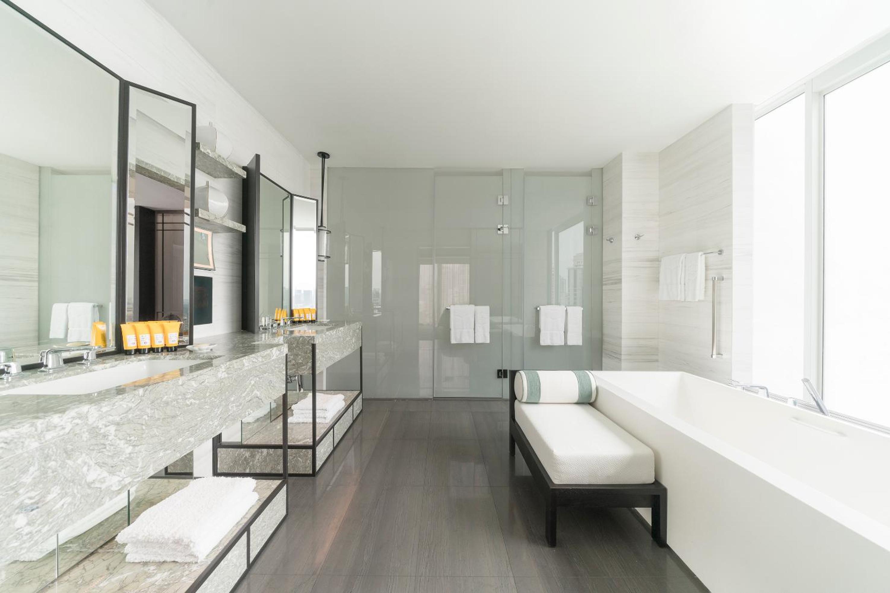 Tower Wing Grand Suite