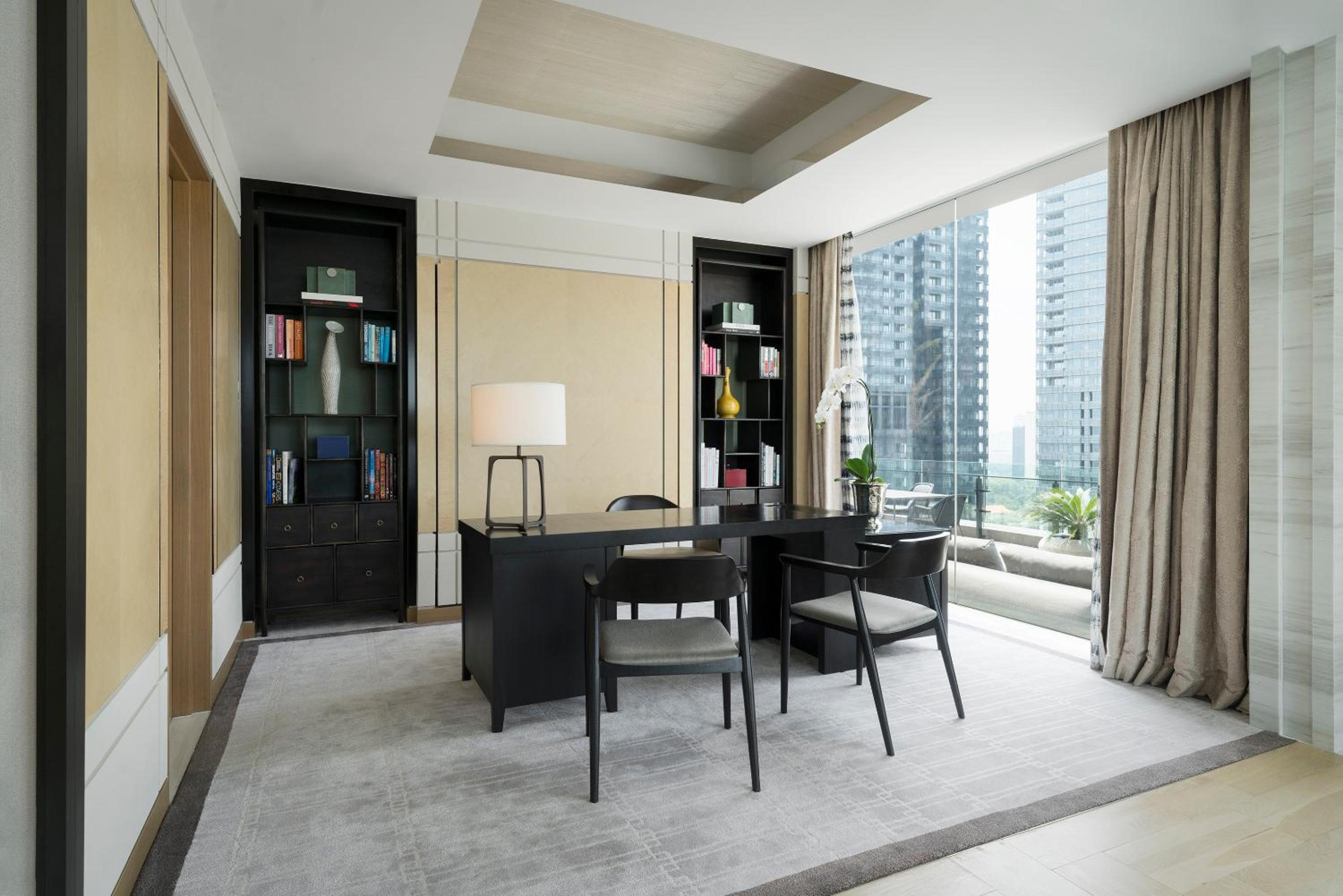 Tower Wing Grand Suite