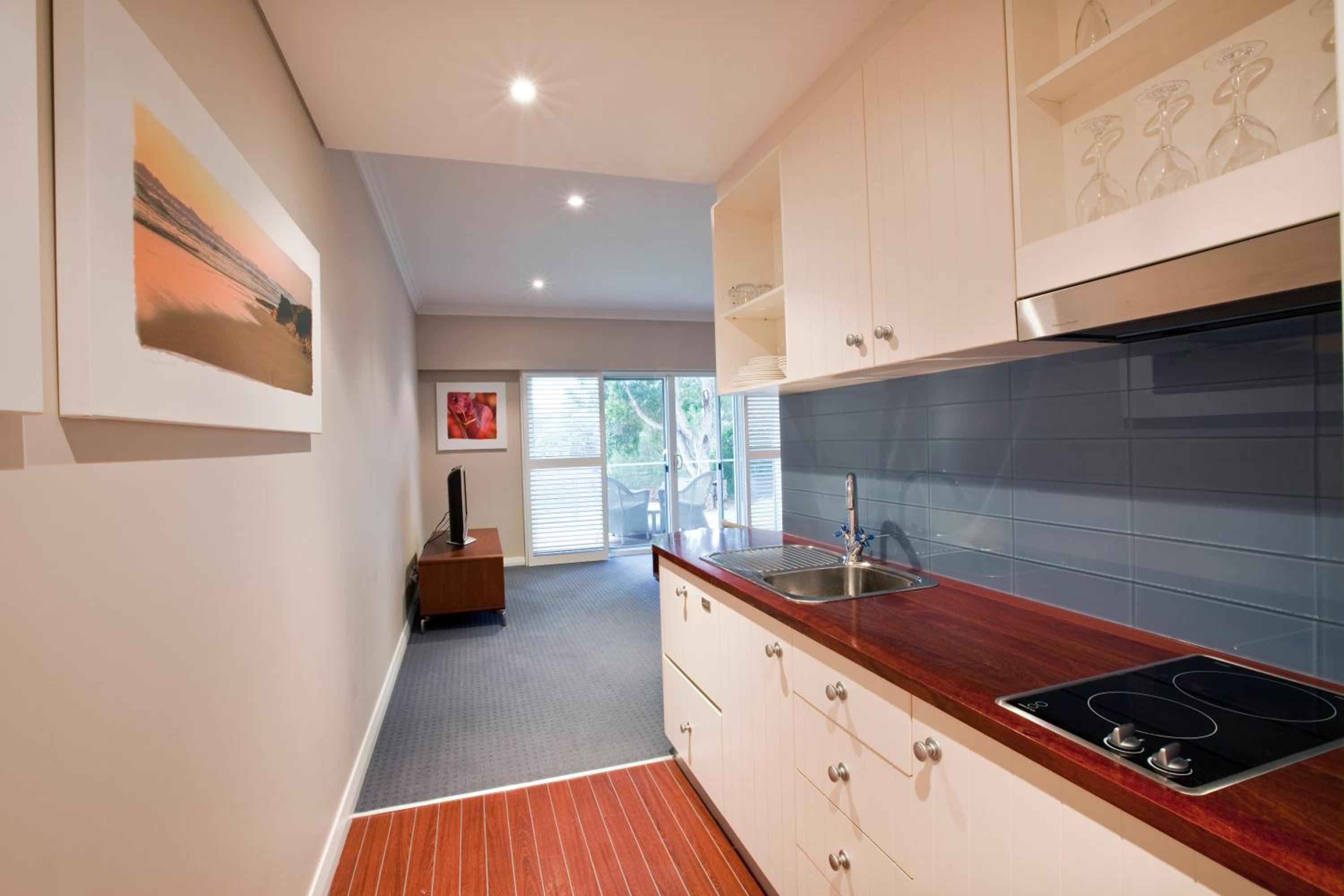 Apartment - Ground Floor photo 2