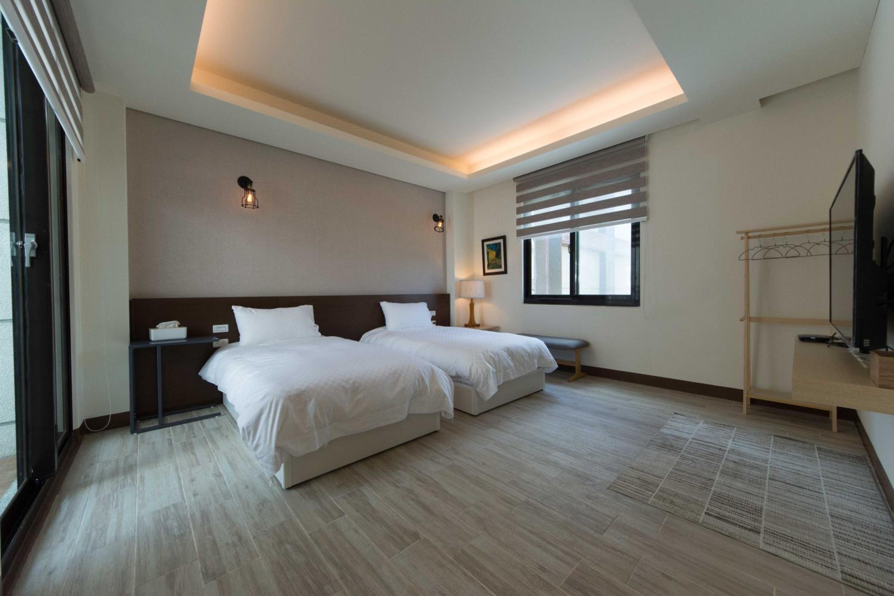 Small Double or Twin Room photo 2