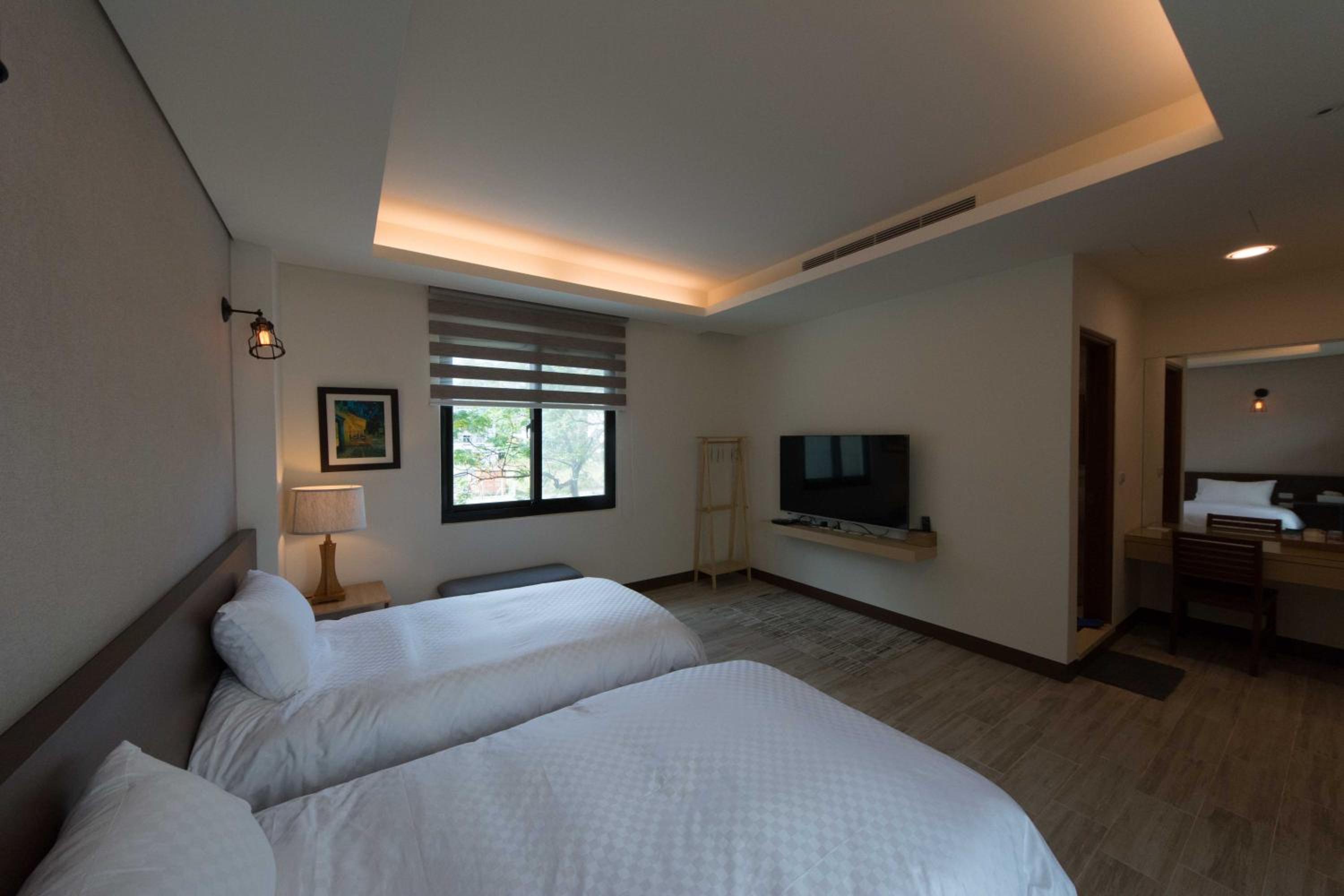 Small Double or Twin Room photo 3
