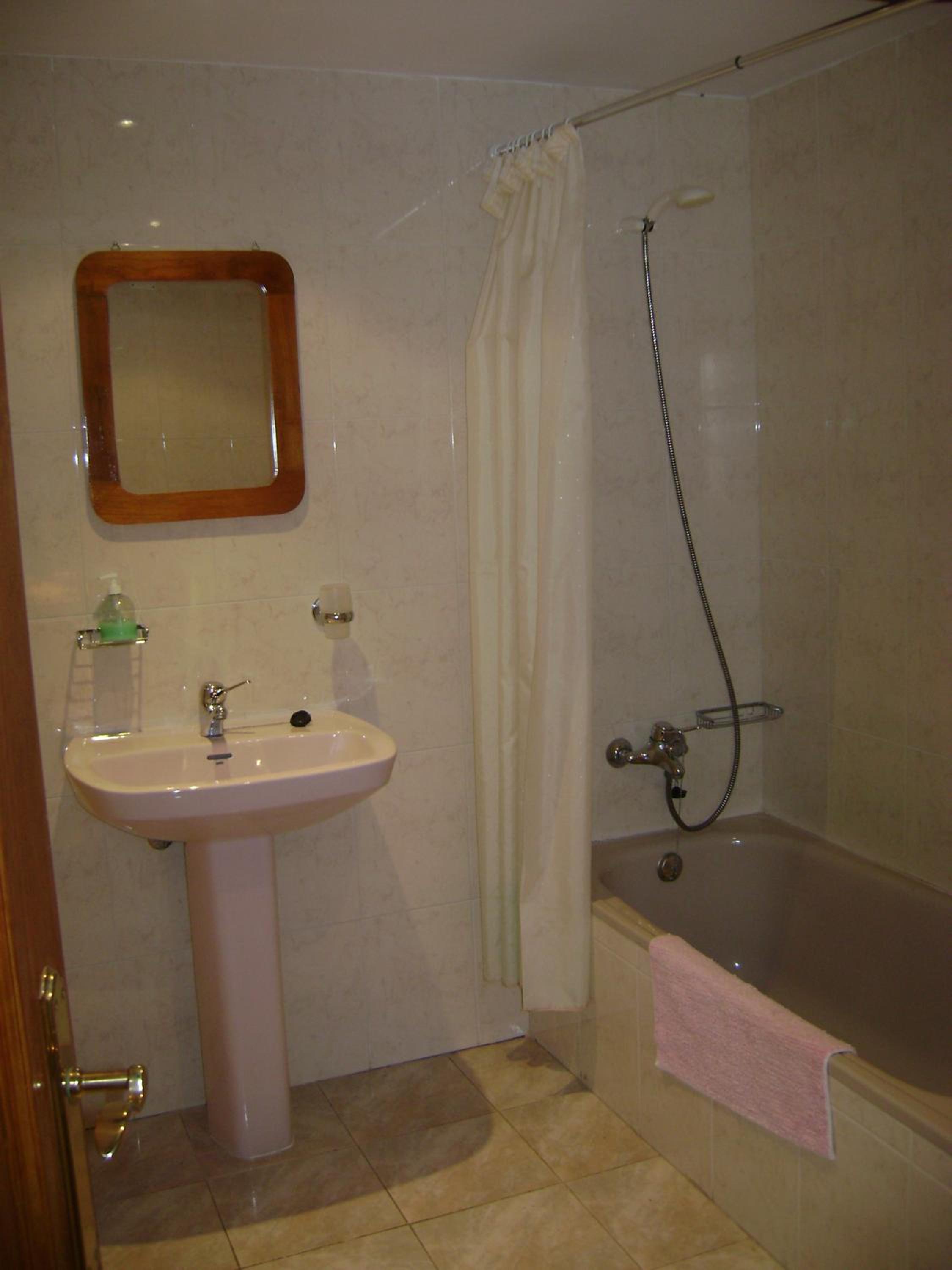 Double or Twin Room photo 3