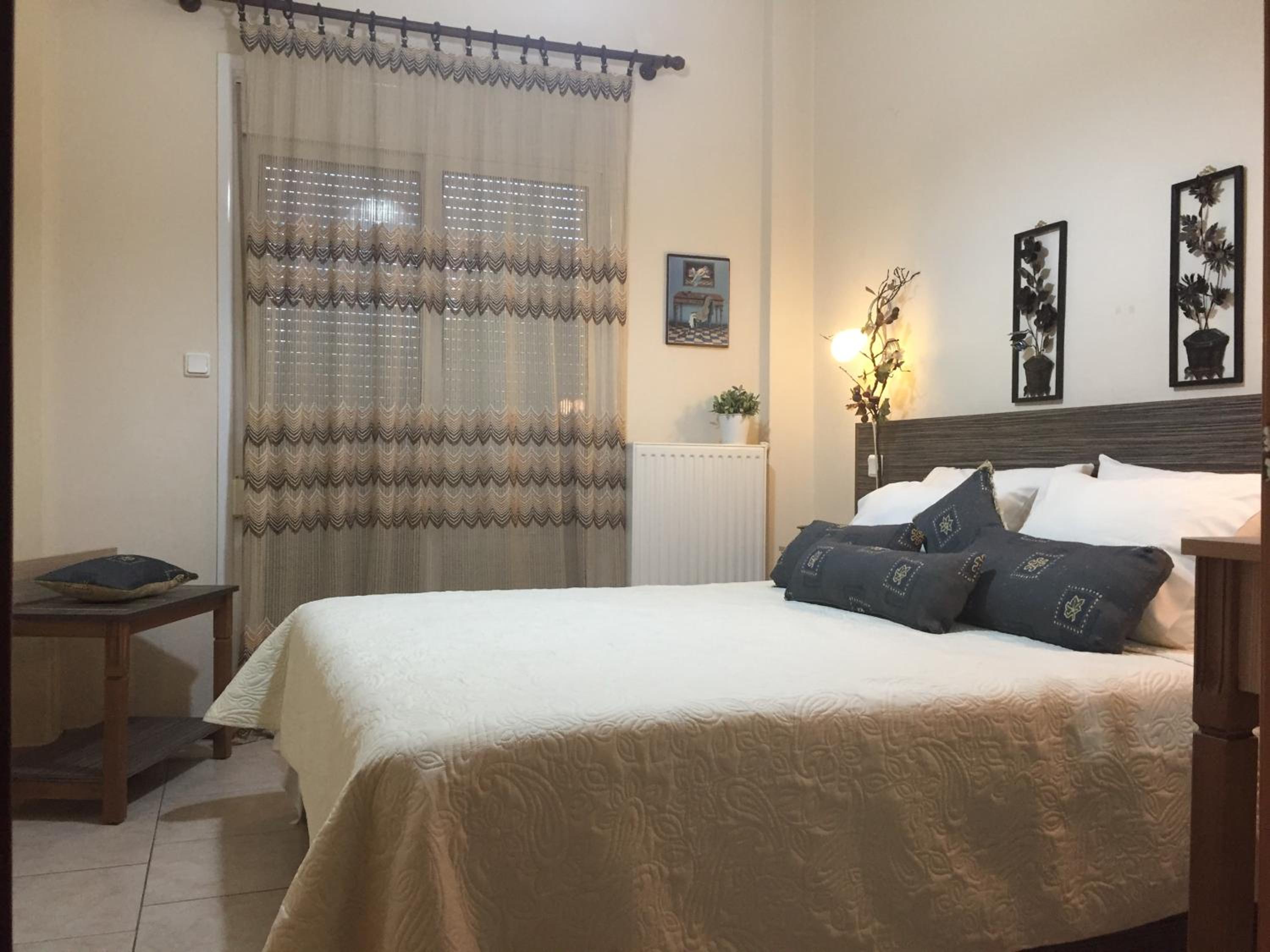 Classic Two Bedroom Suite with Balcony photo 3
