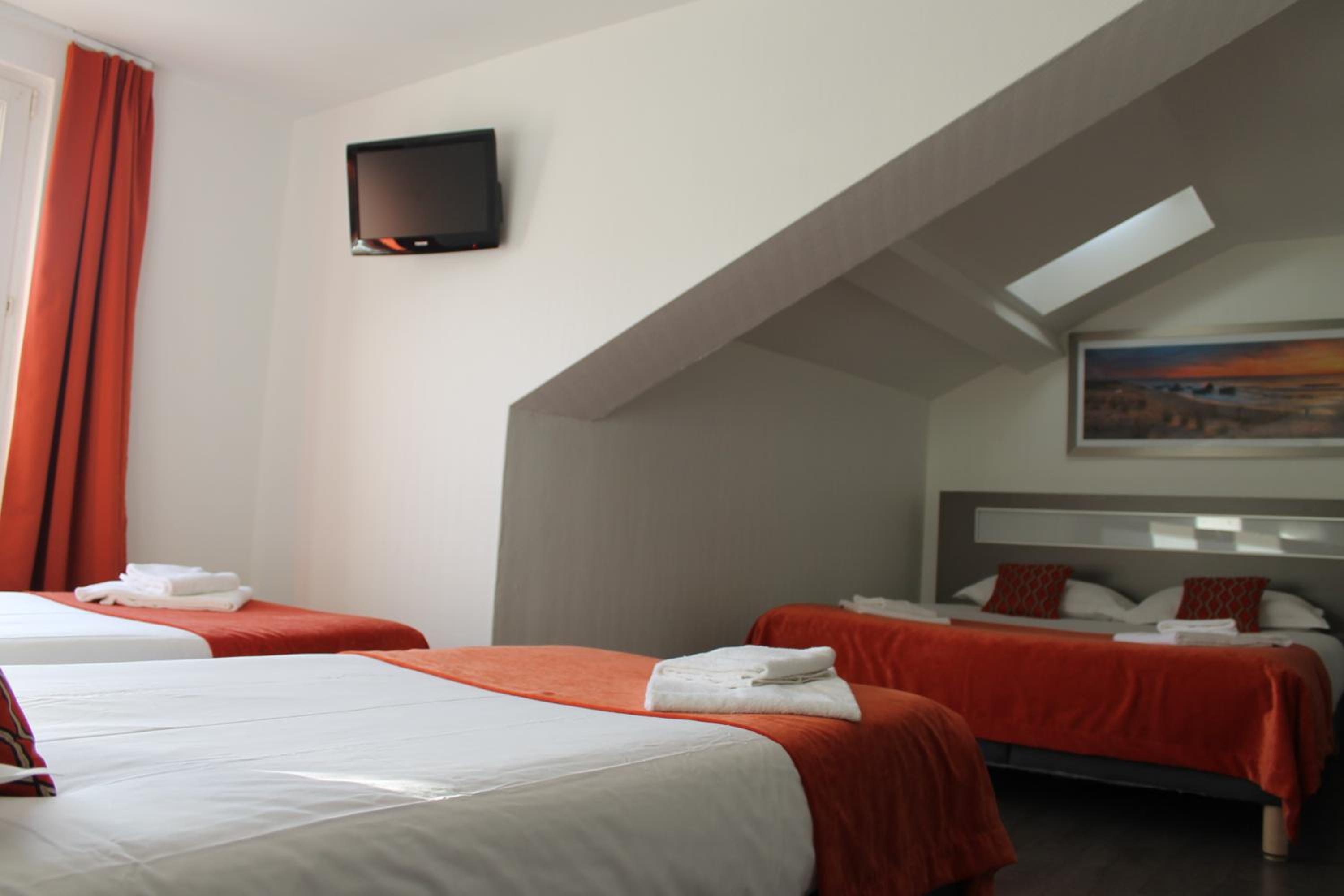 Quadruple Room photo 3