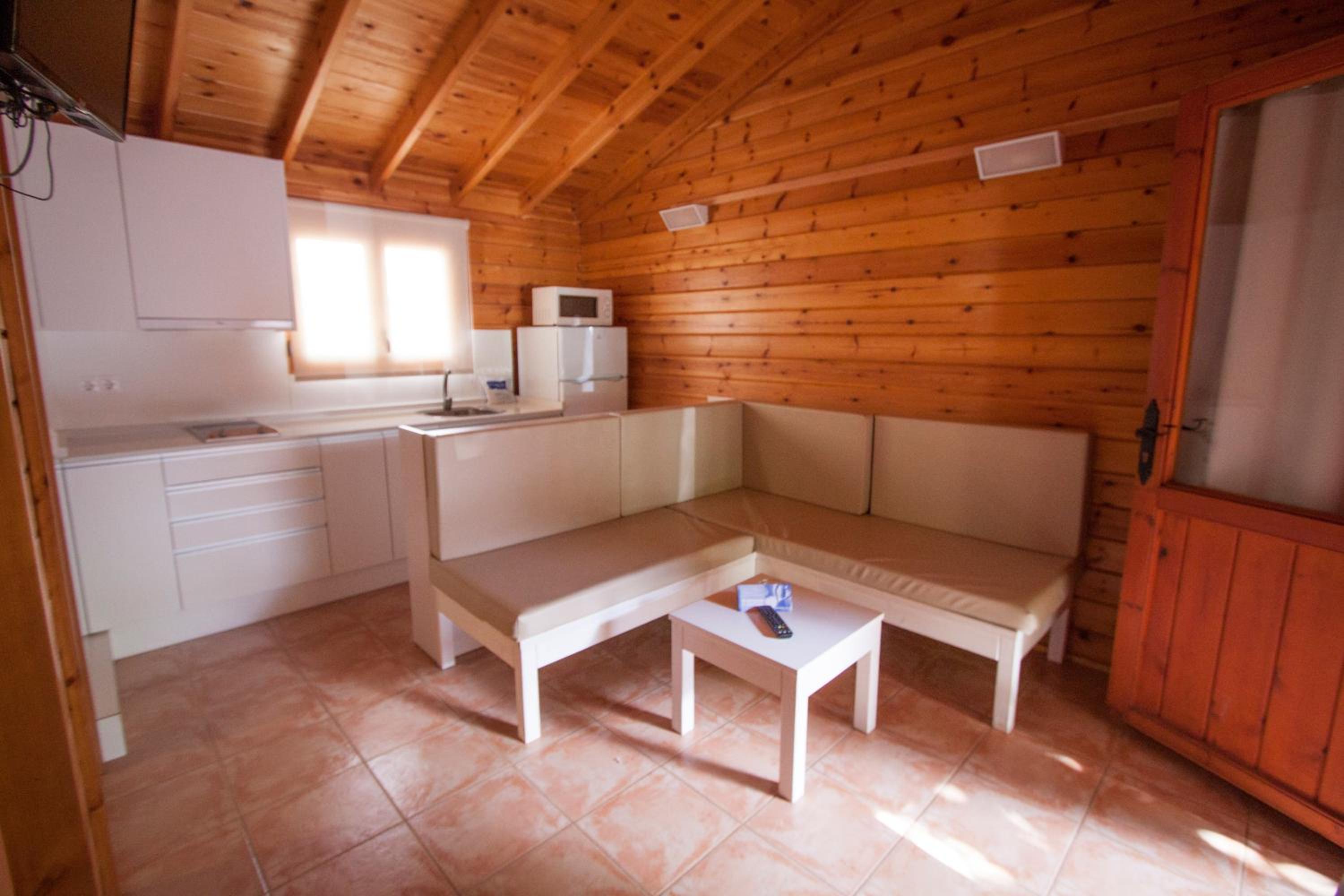 Two-Bedroom Bungalow photo 3
