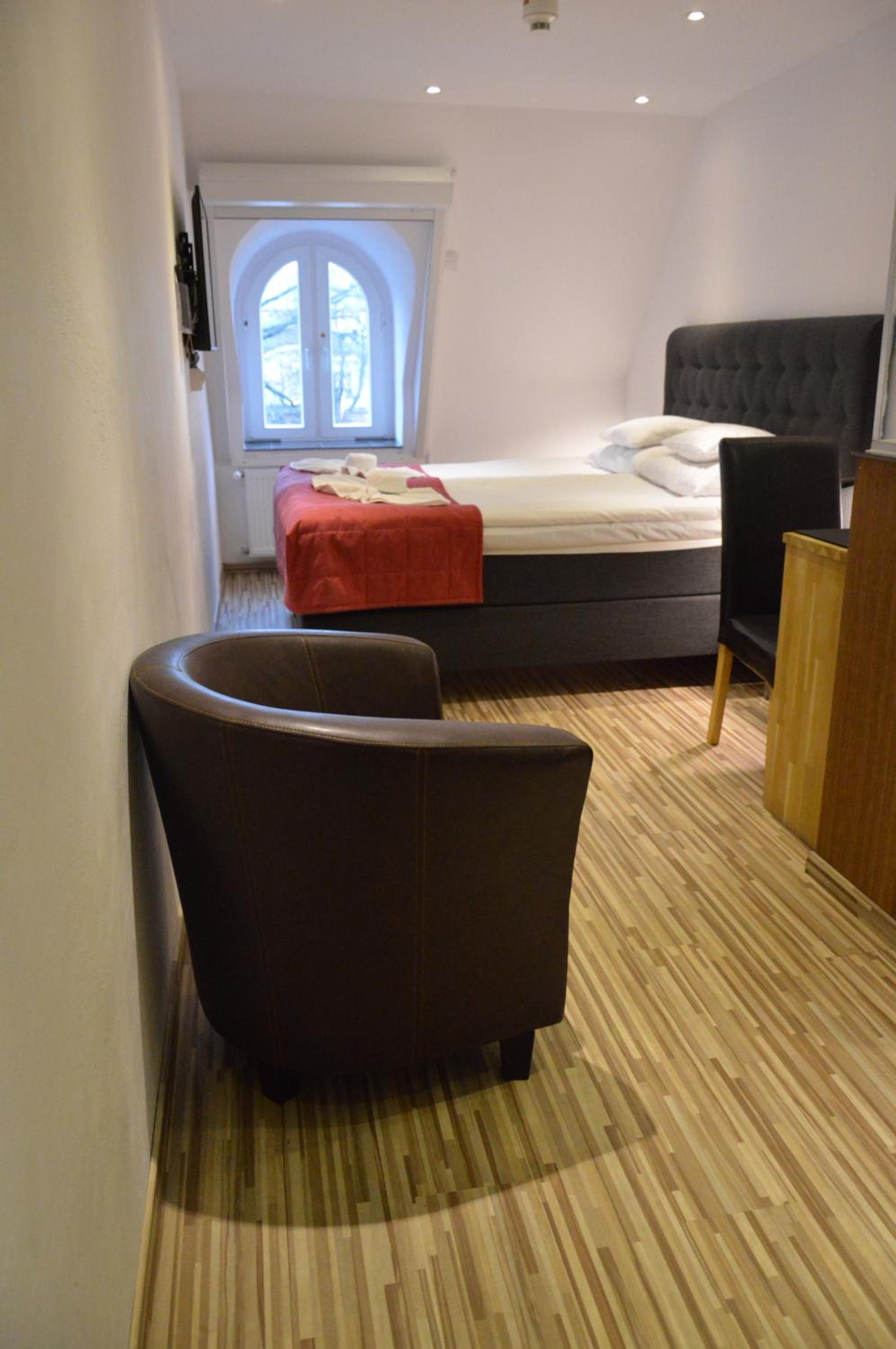 Superior King Room - Non-Smoking photo 3