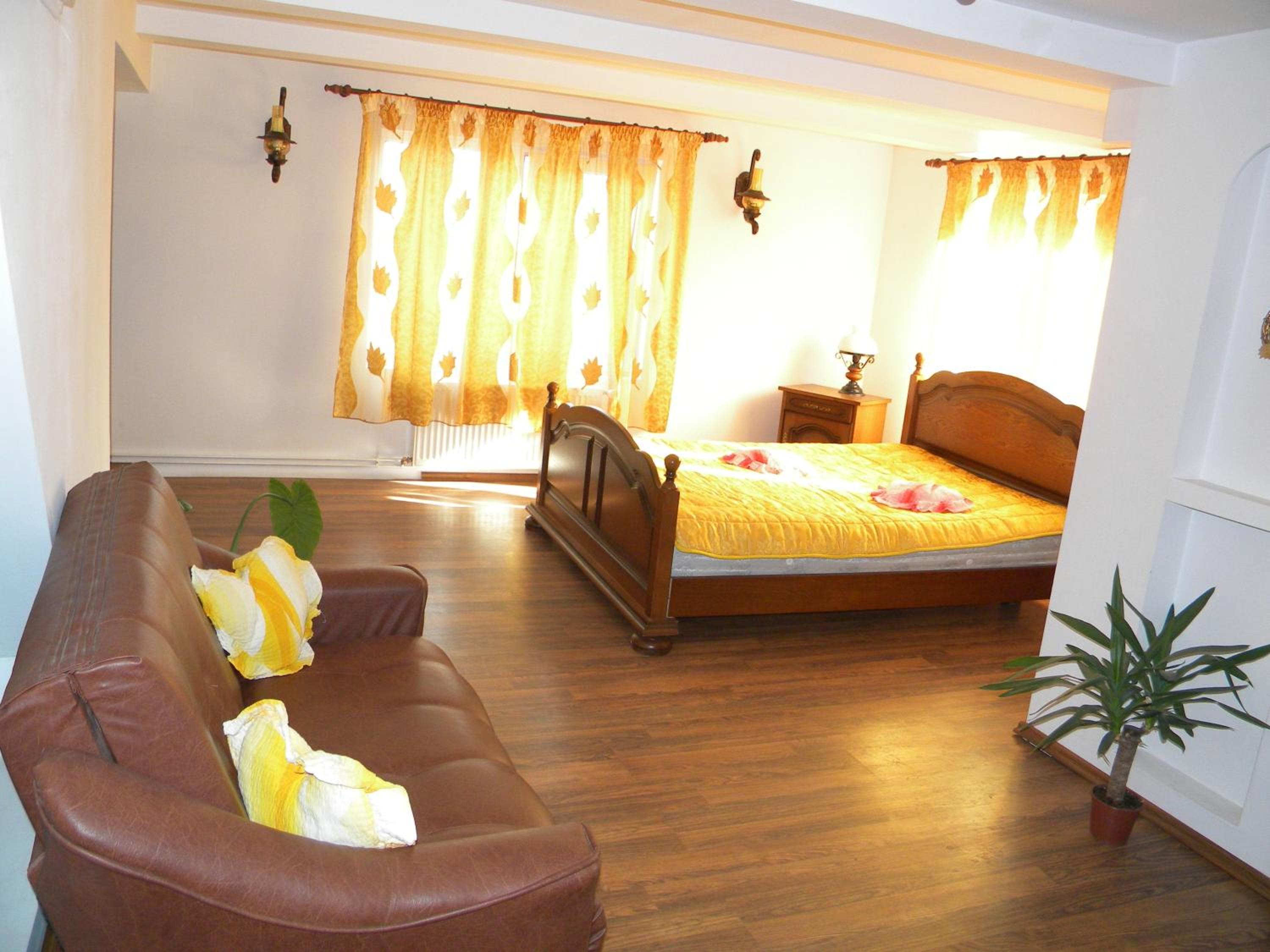 Family Room with Balcony - Photo 18