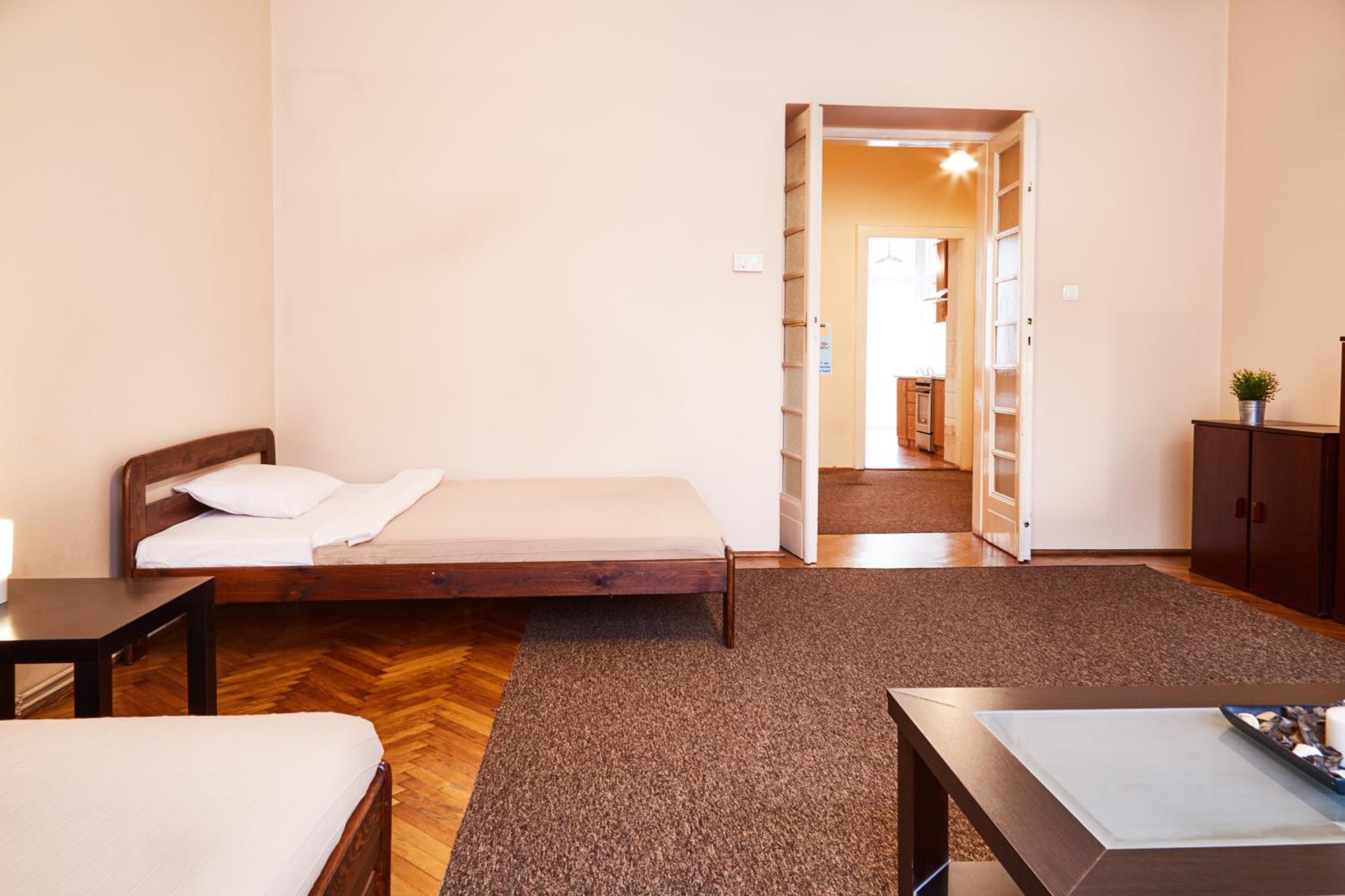 Two-Bedroom Apartment - Photo 3