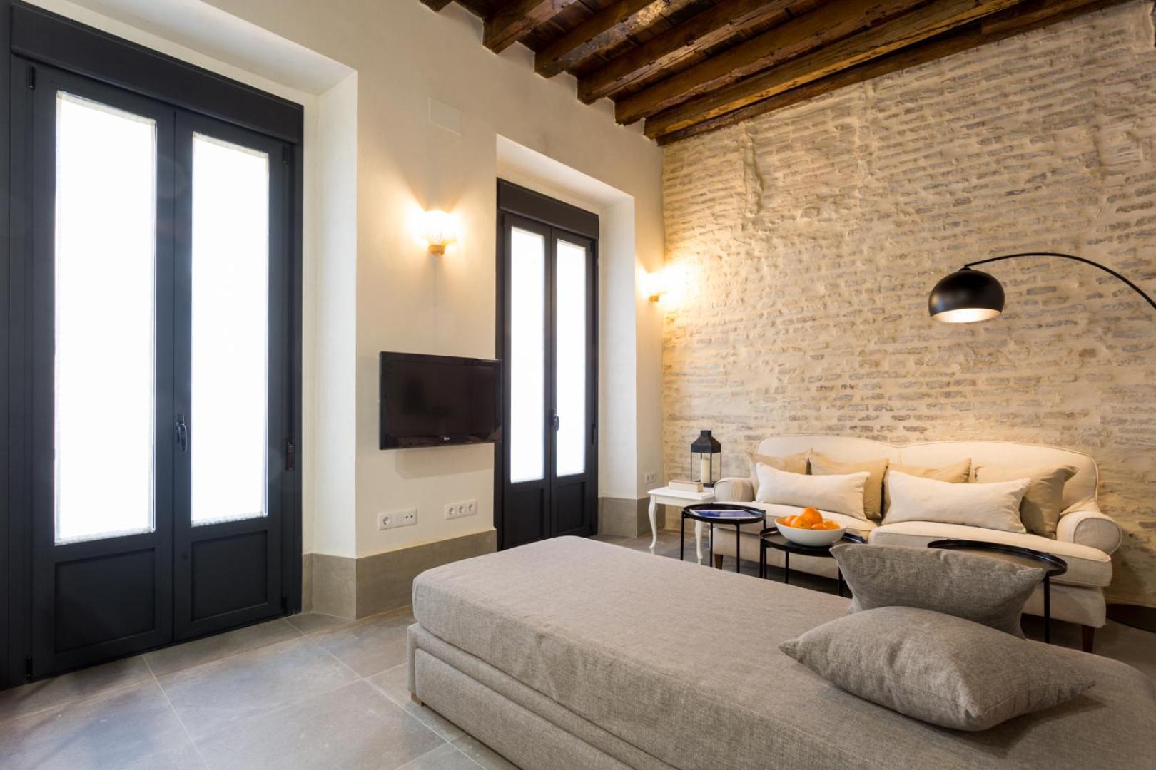 Studio Apartment - second floor - Photo 3