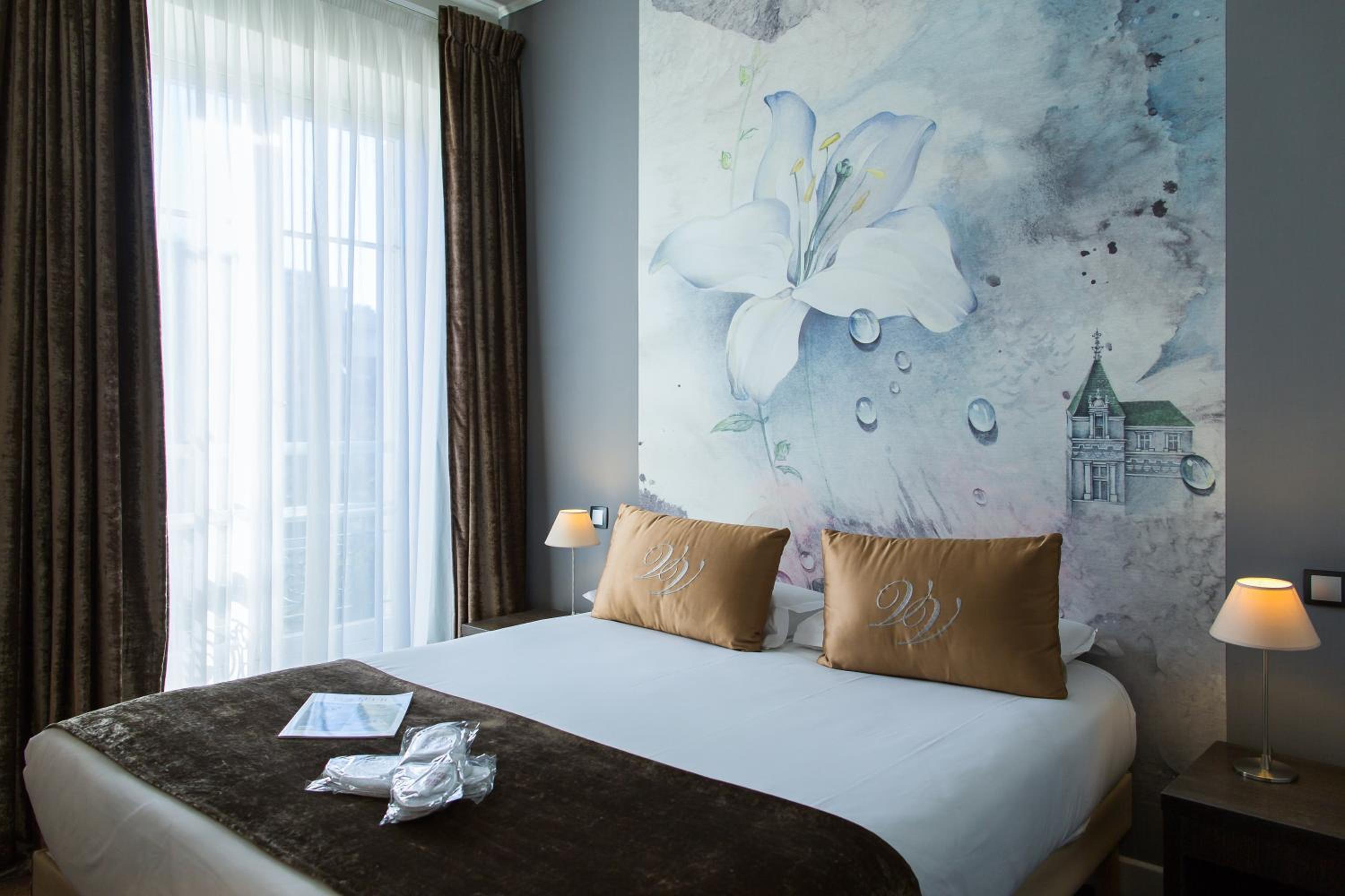 Standard Double Room with Garden View - Photo 1