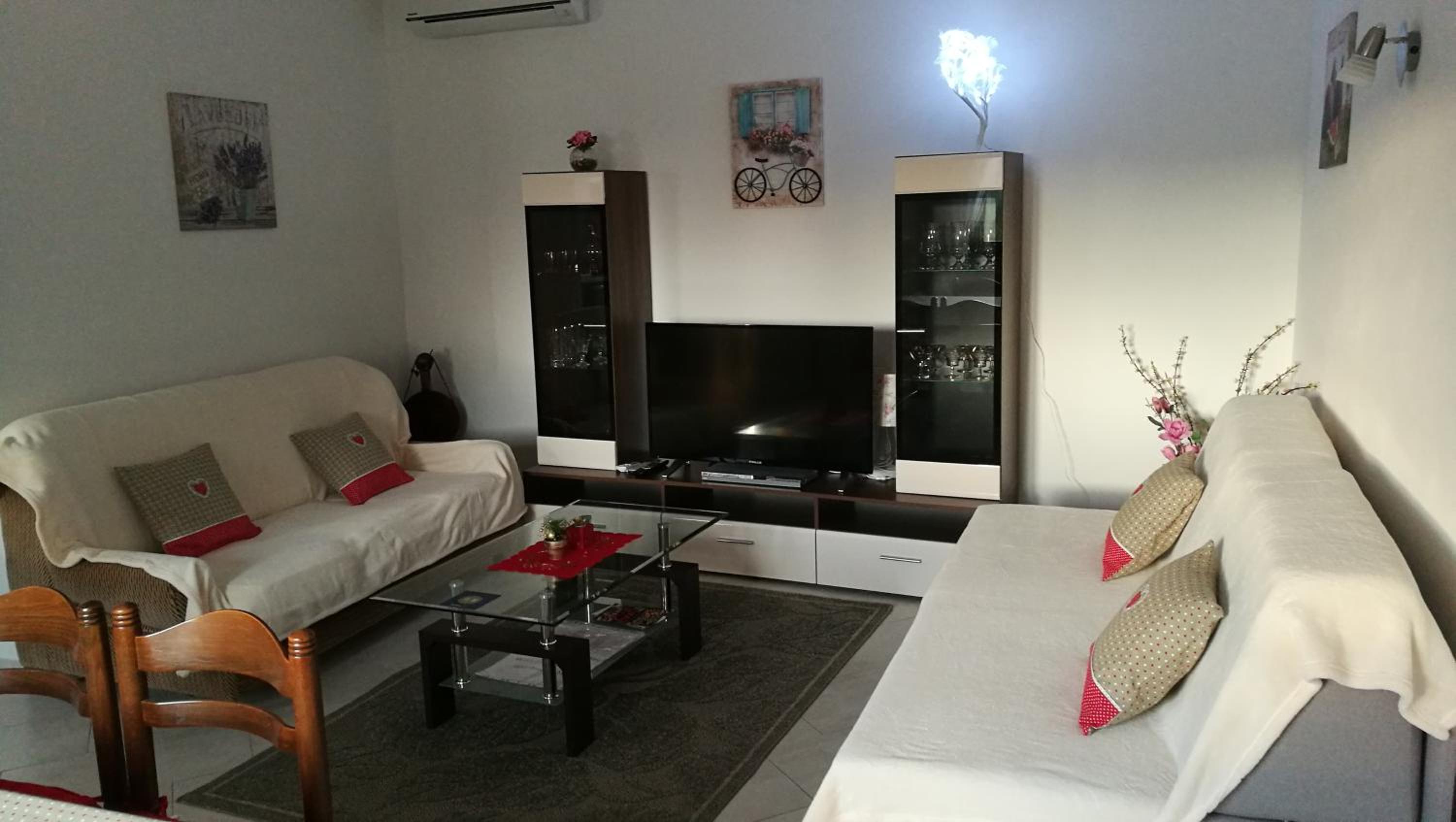 Apartment - Photo 1