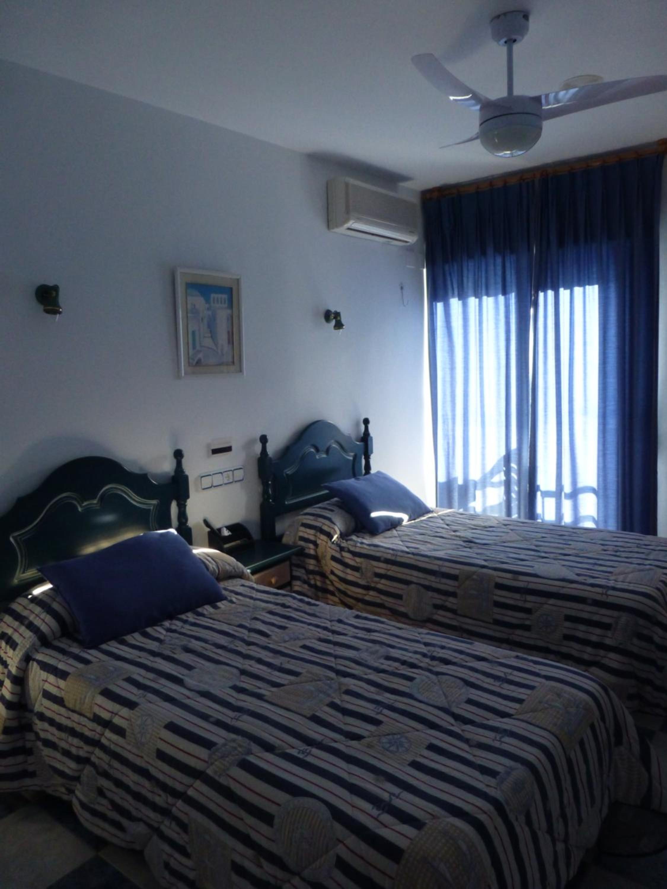 Double or Twin Room with Terrace - Photo 24