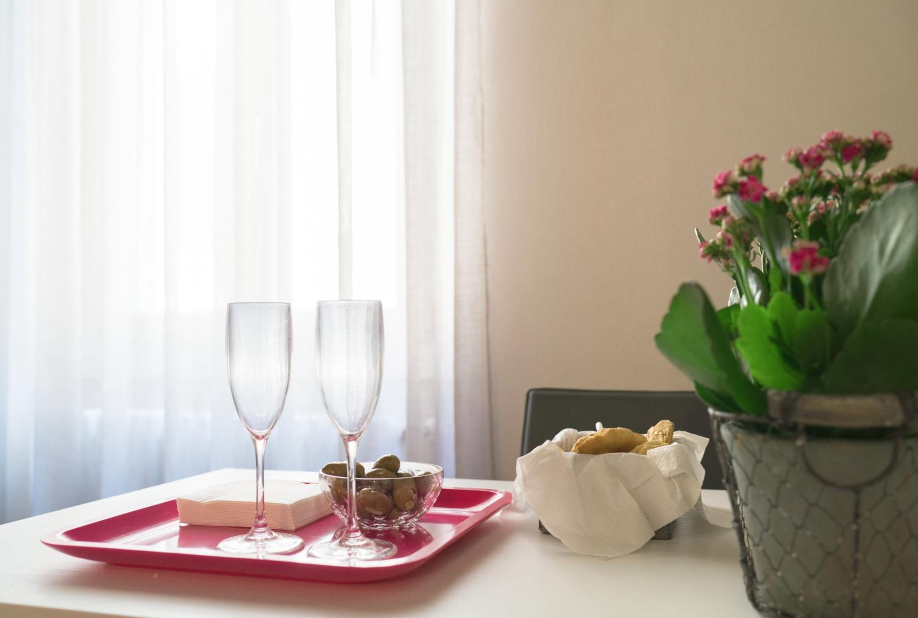 Studio Apartment photo 3