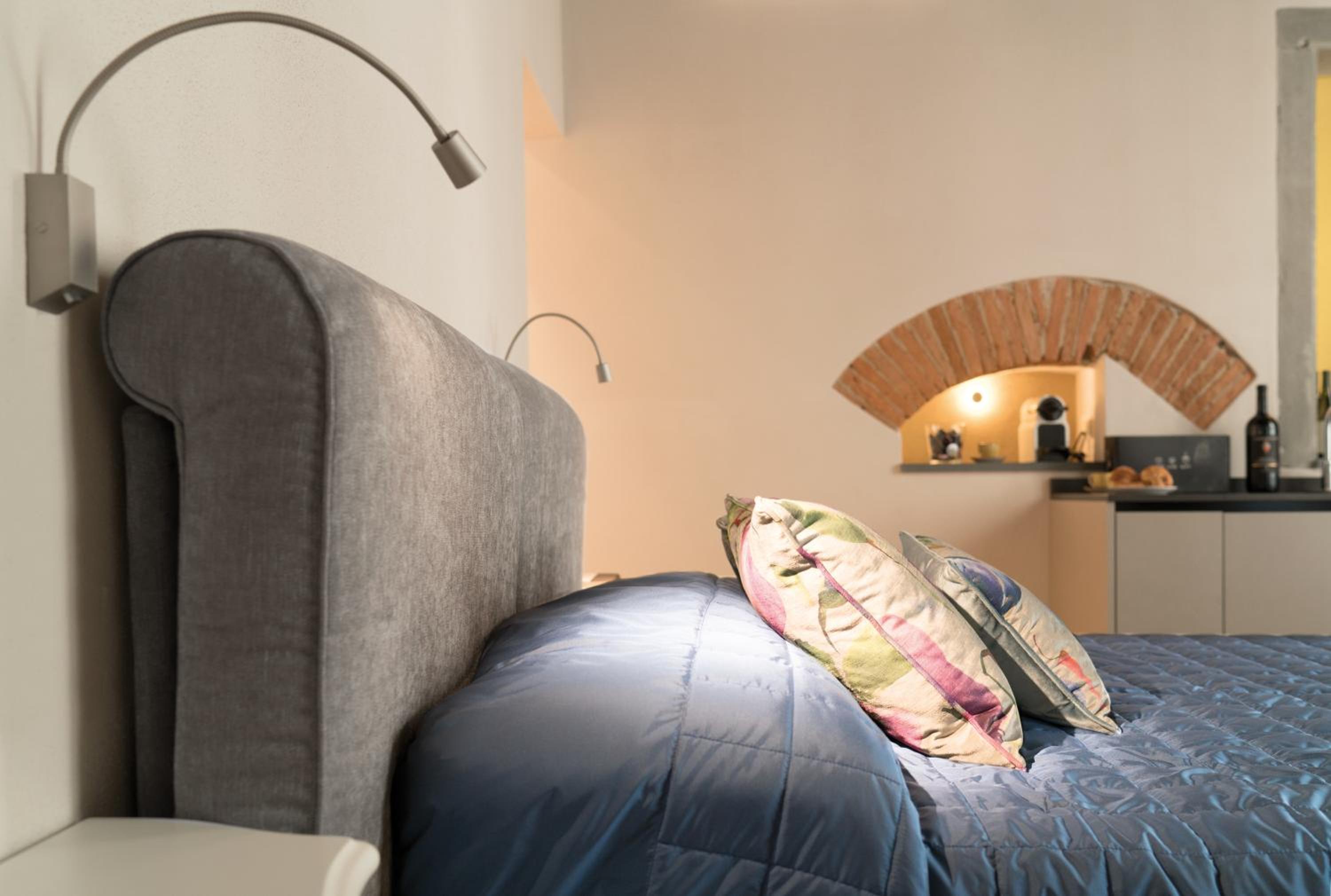 Studio Apartment photo 2
