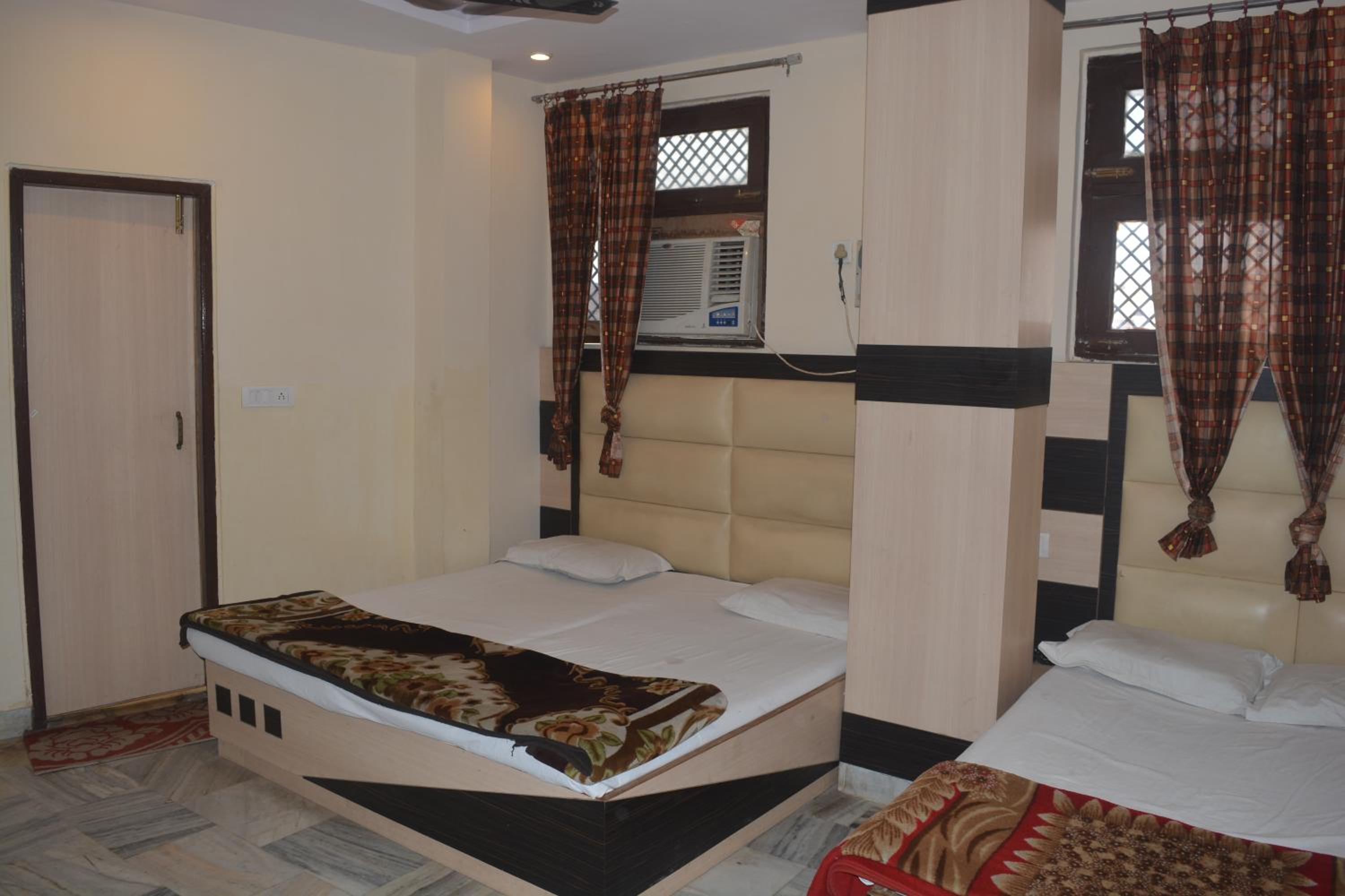 Standard Triple Room - Photo 1