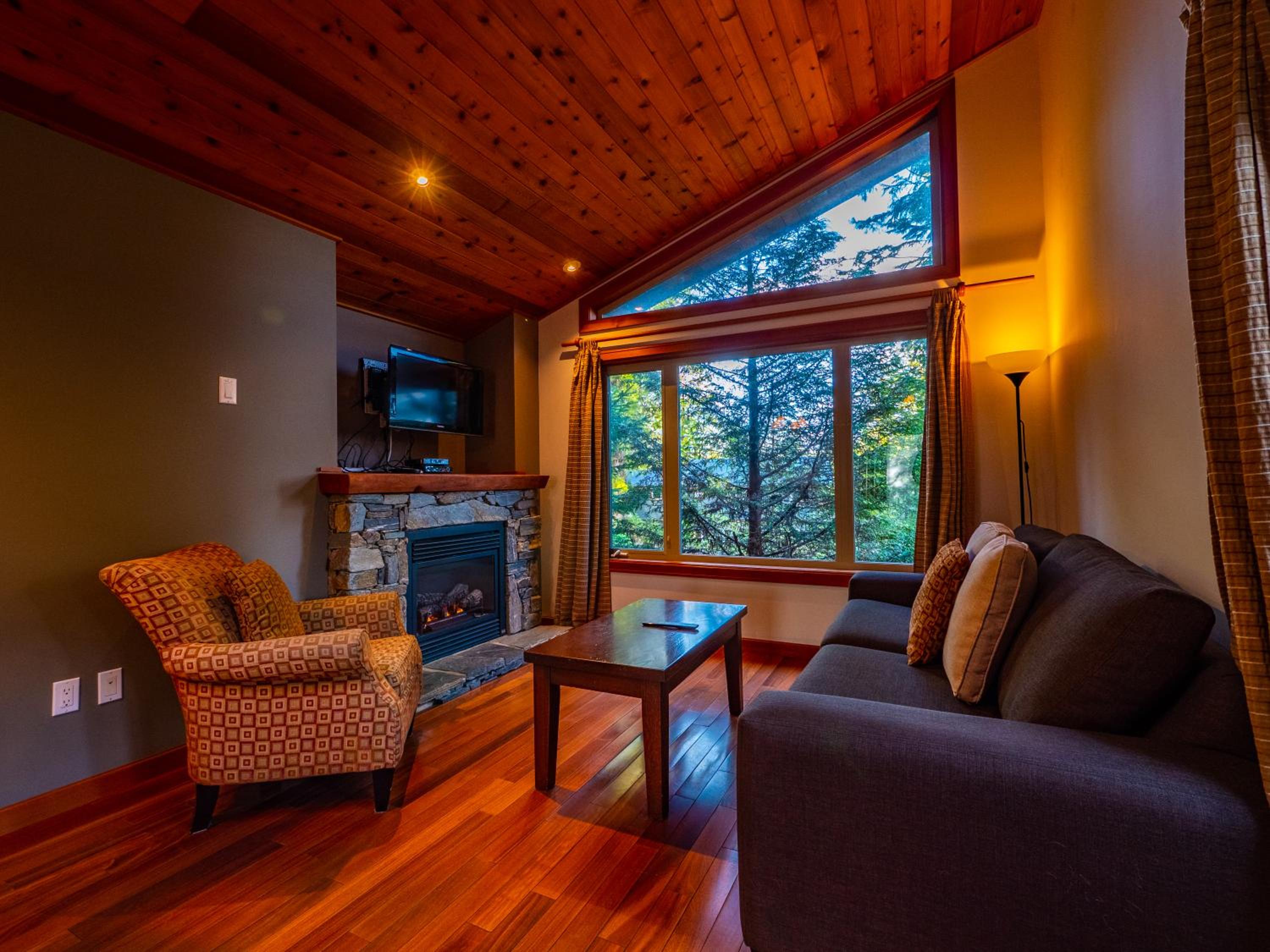 Two-Bedroom Cottage-Upper Canopy photo 1