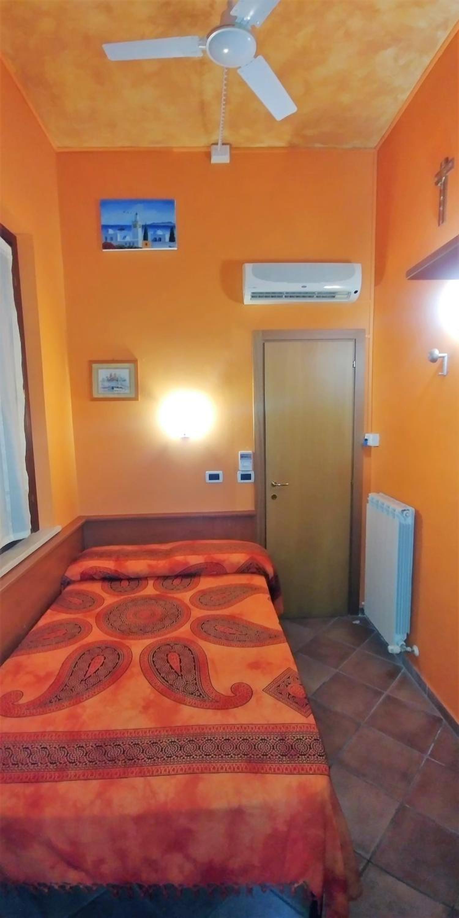 Small Double Room photo 1