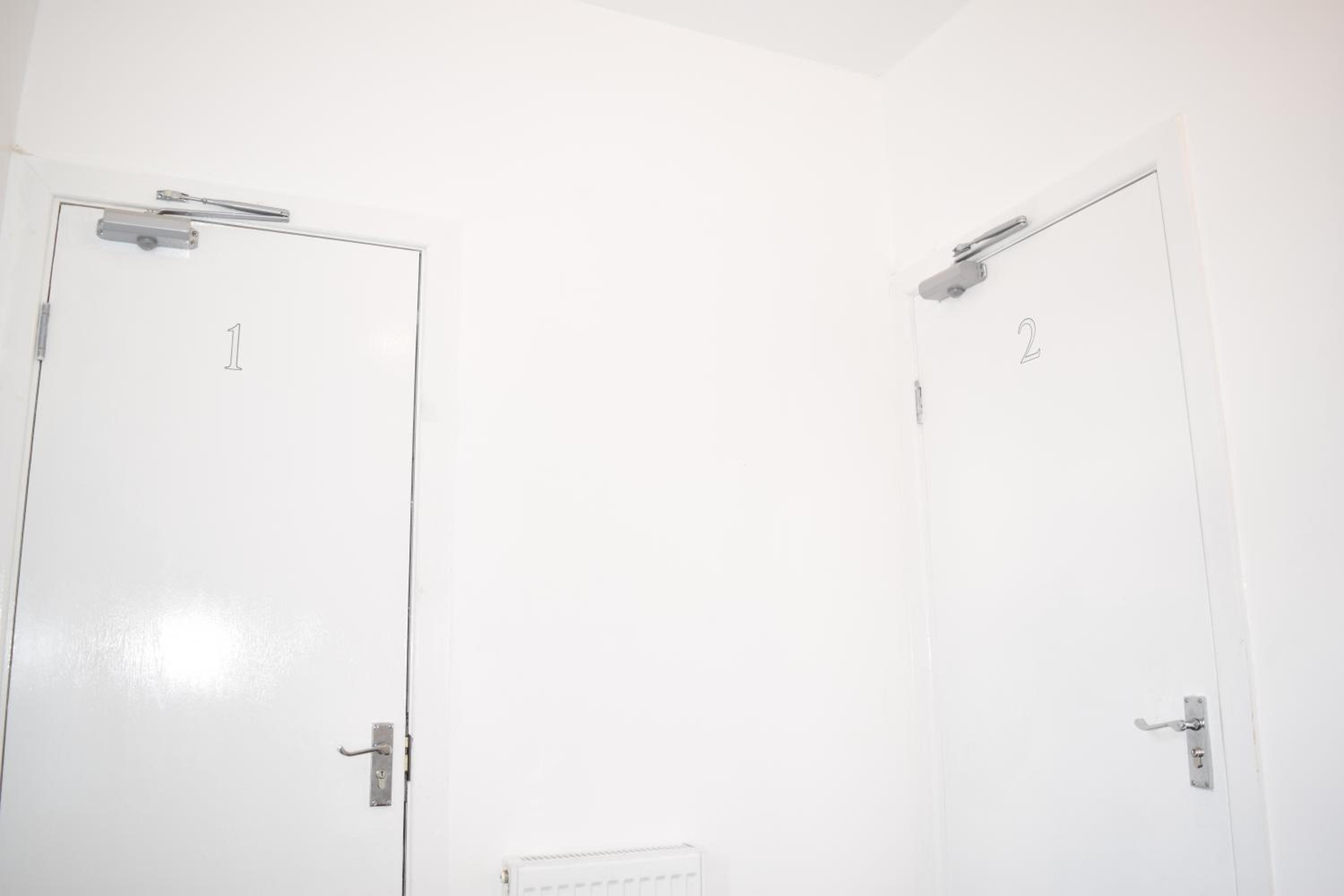 Double Room with Shared Bathroom photo 2