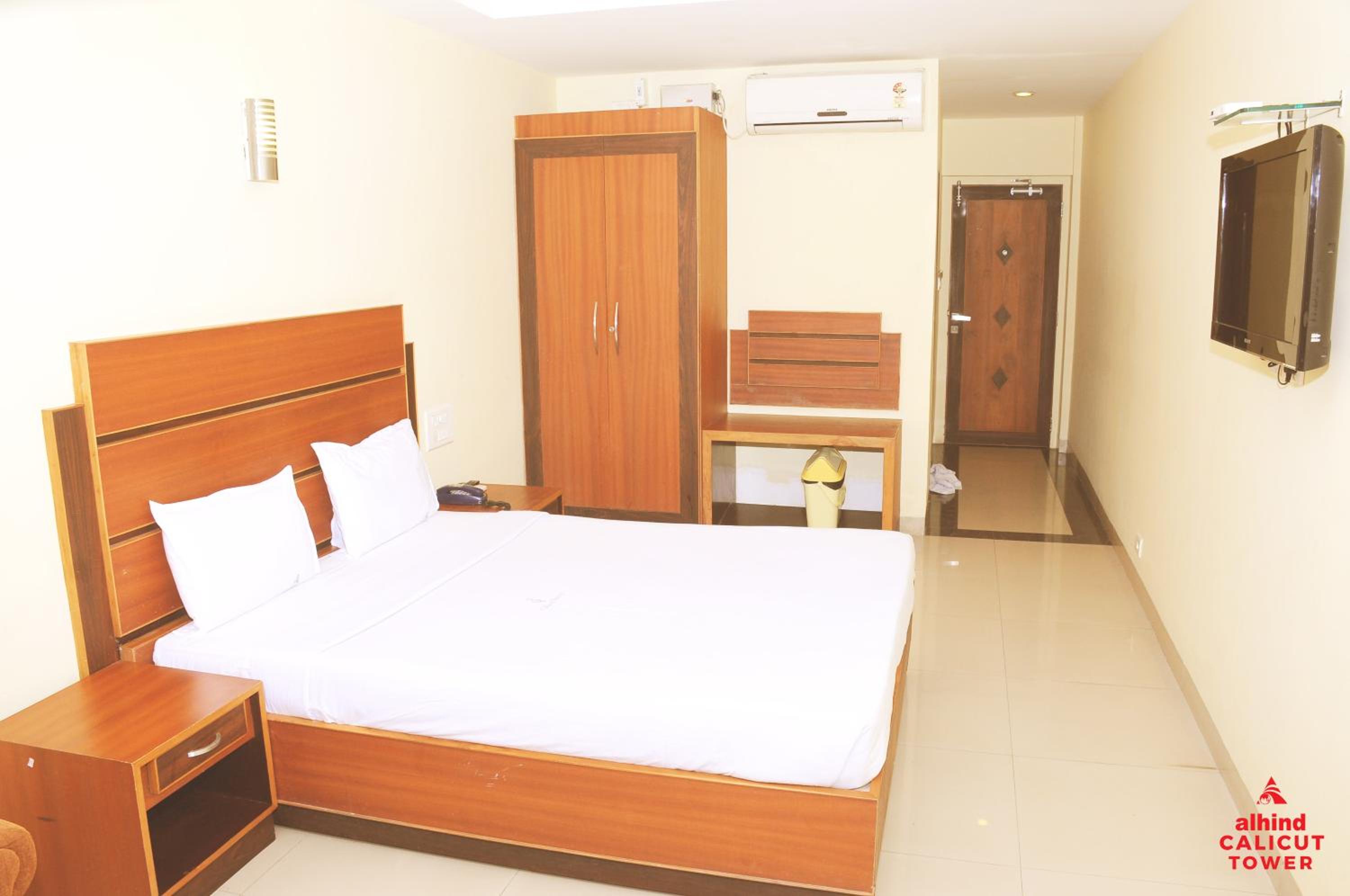 Standard Double Room - Photo 8