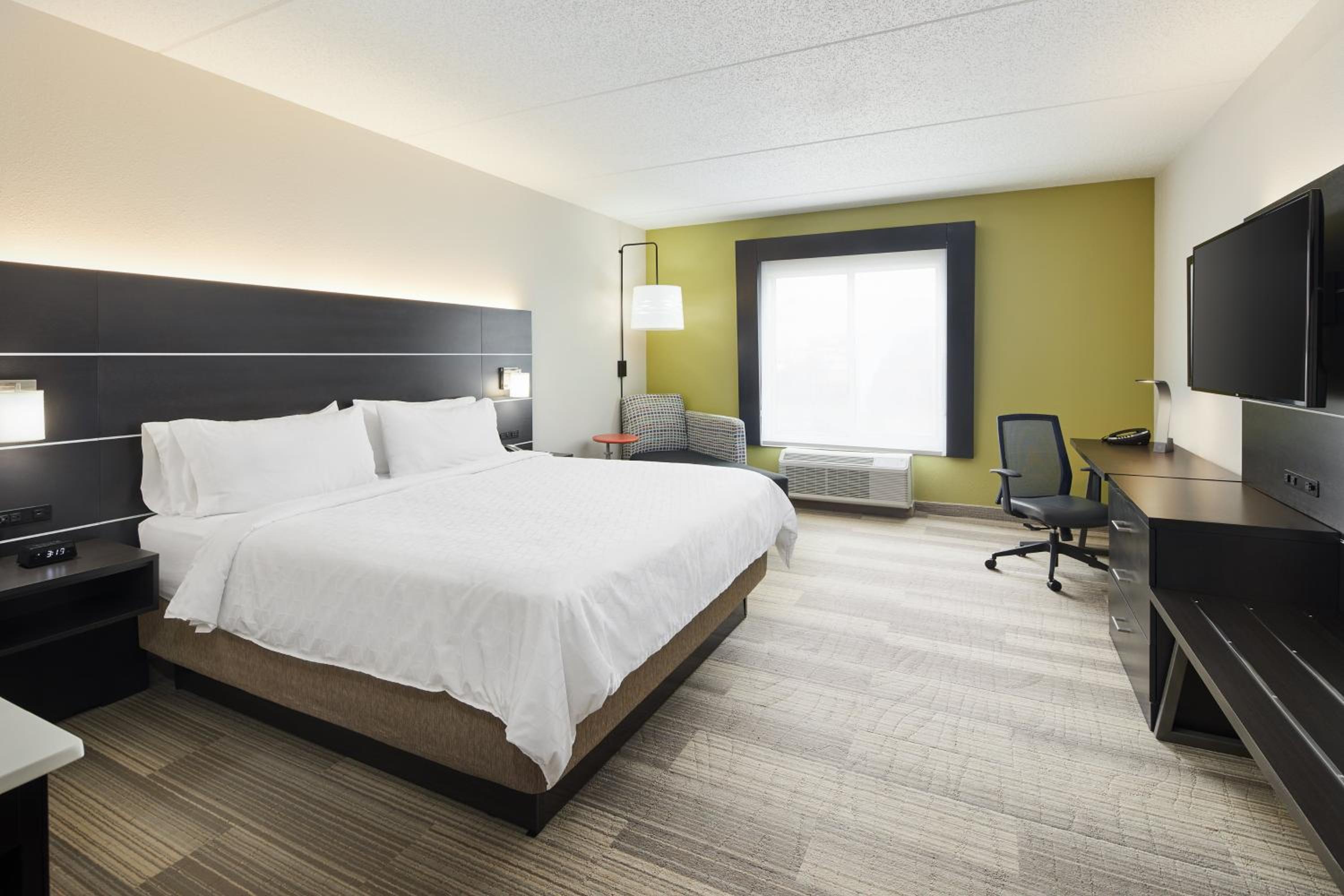 Standard King Room with Extra Space