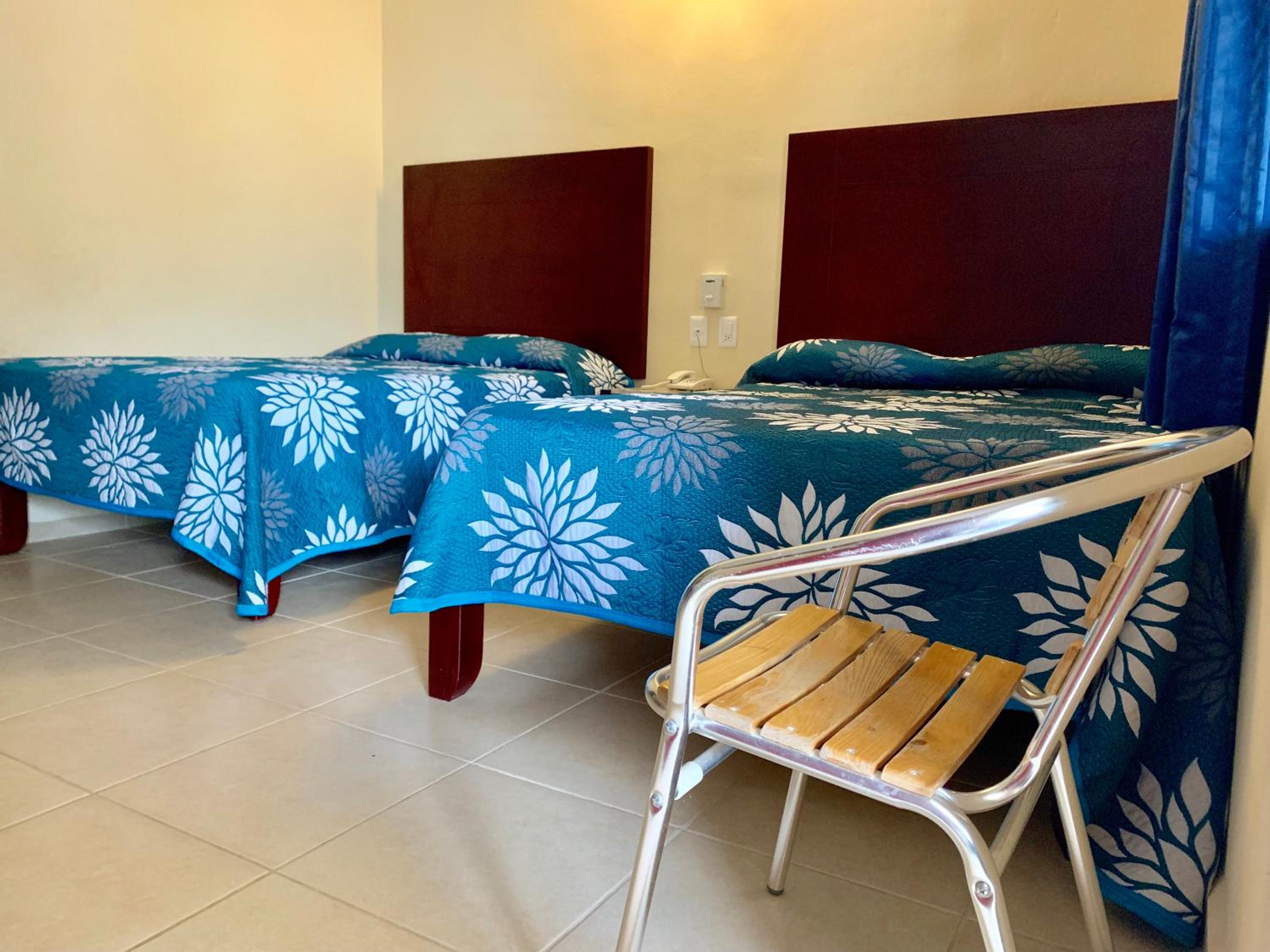 Superior Double Room with Two Double Beds - Photo 1