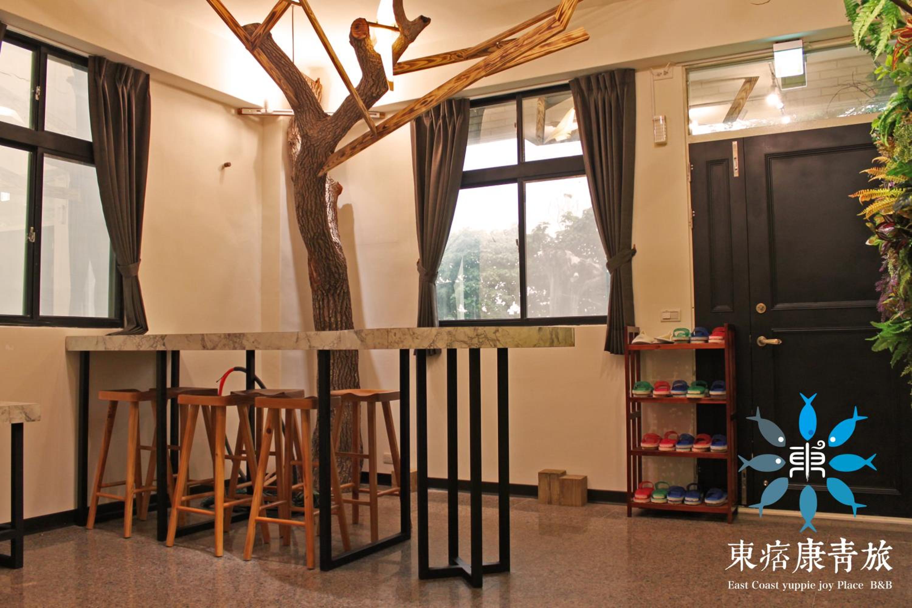 Bed in 6-Bed Dormitory Room photo 3