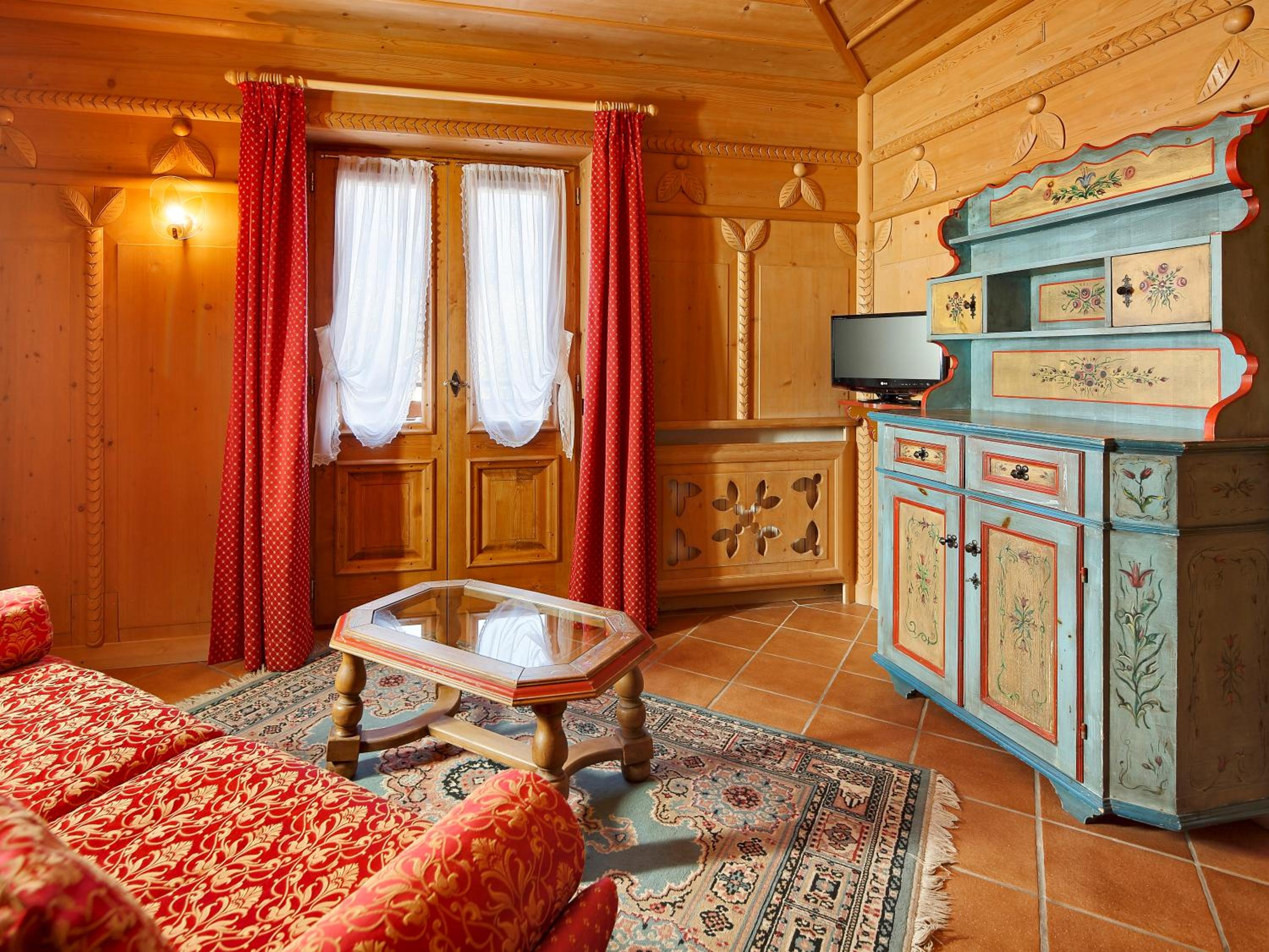 Suite - Photo 12