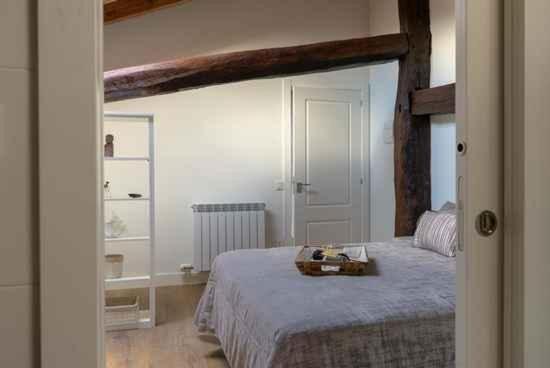 Villa - Photo 1
