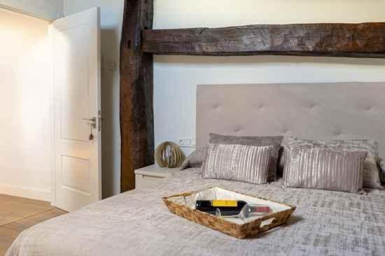 Villa - Photo 2