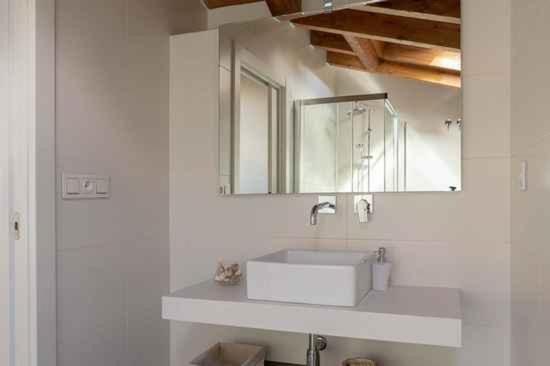 Basic Quadruple Room - Photo 4