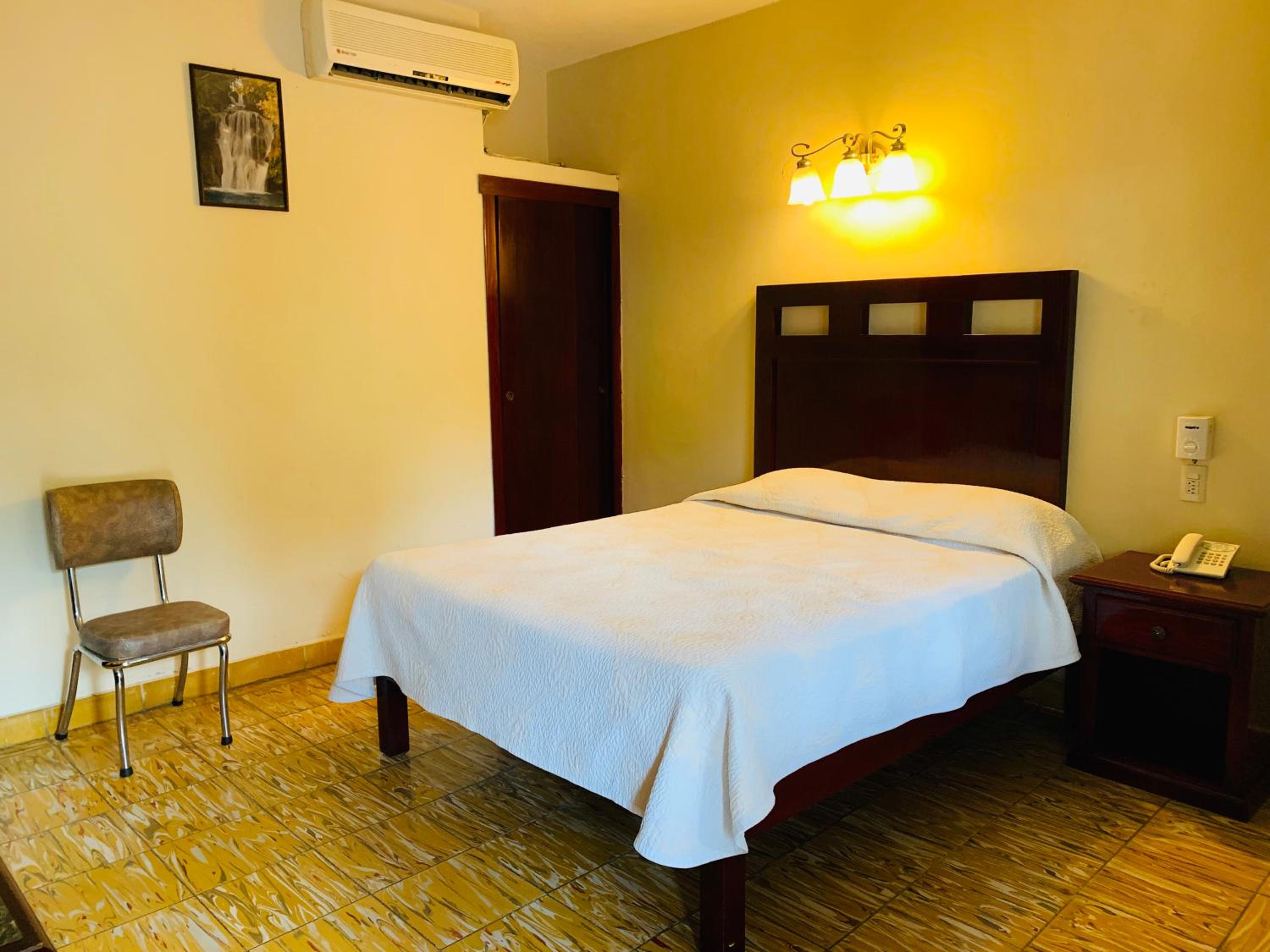 Superior Double Room - Photo 3