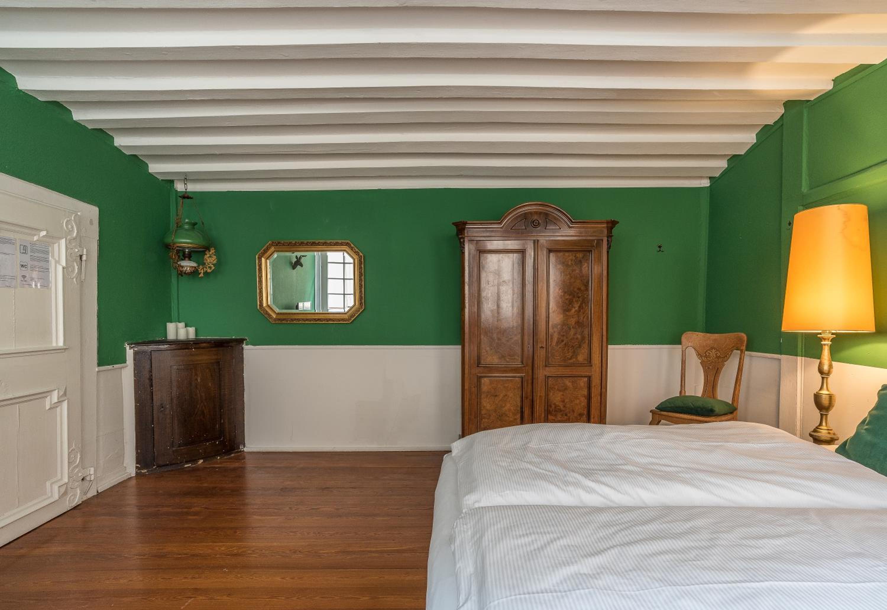 Double Room with Shared Bathroom photo 1