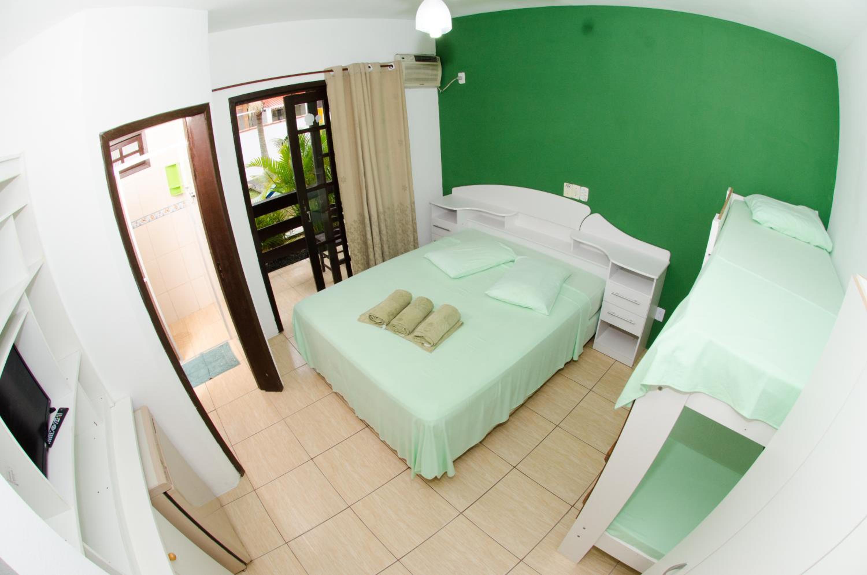 Basic Triple Room photo 2