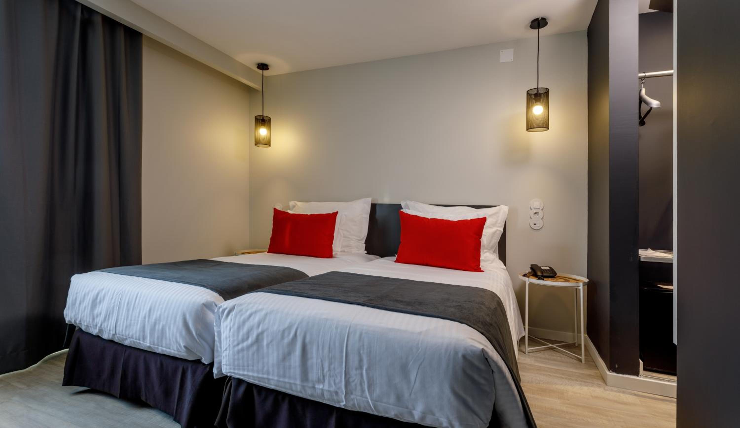 Twin Room - Photo 4