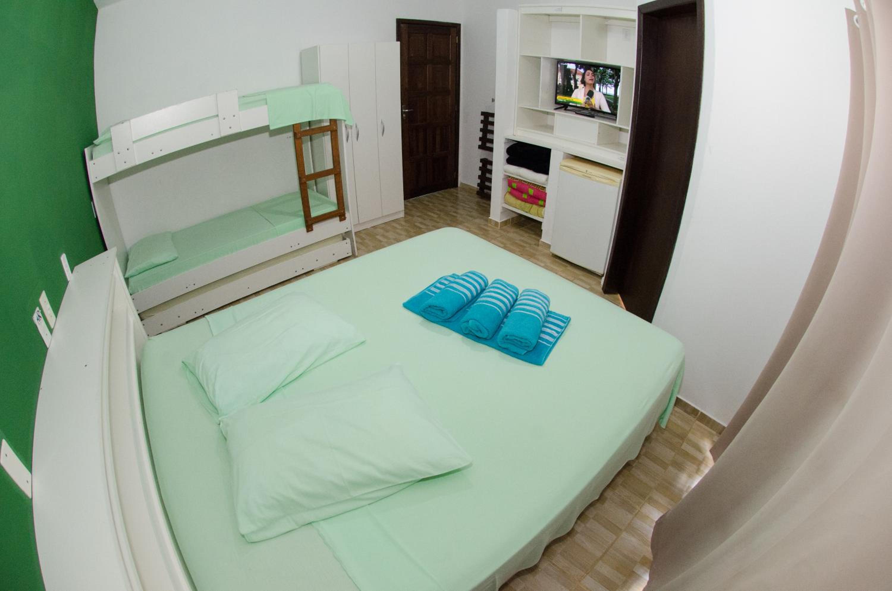 Family Room with Balcony photo 3
