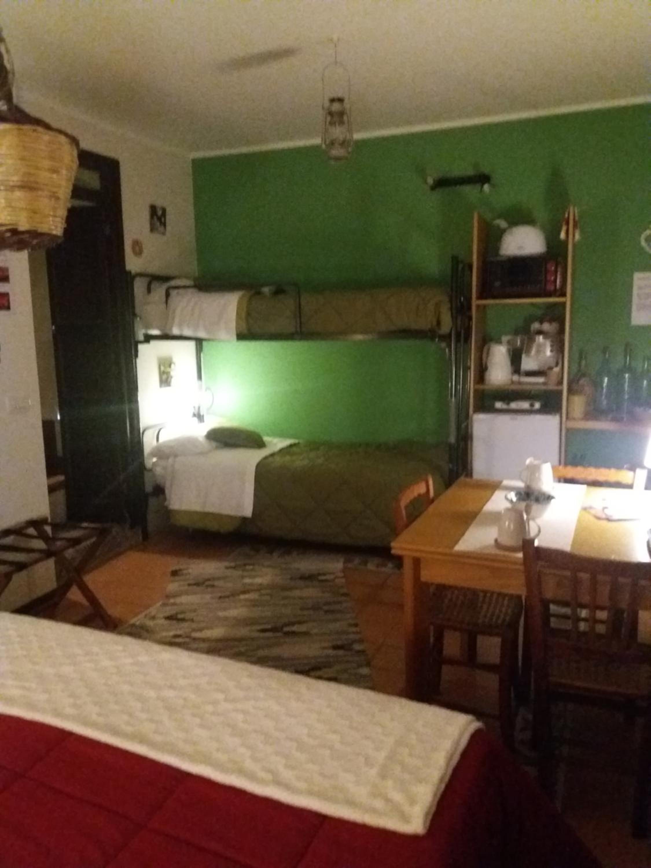 Quadruple Room with Private External Bathroom - Photo 16