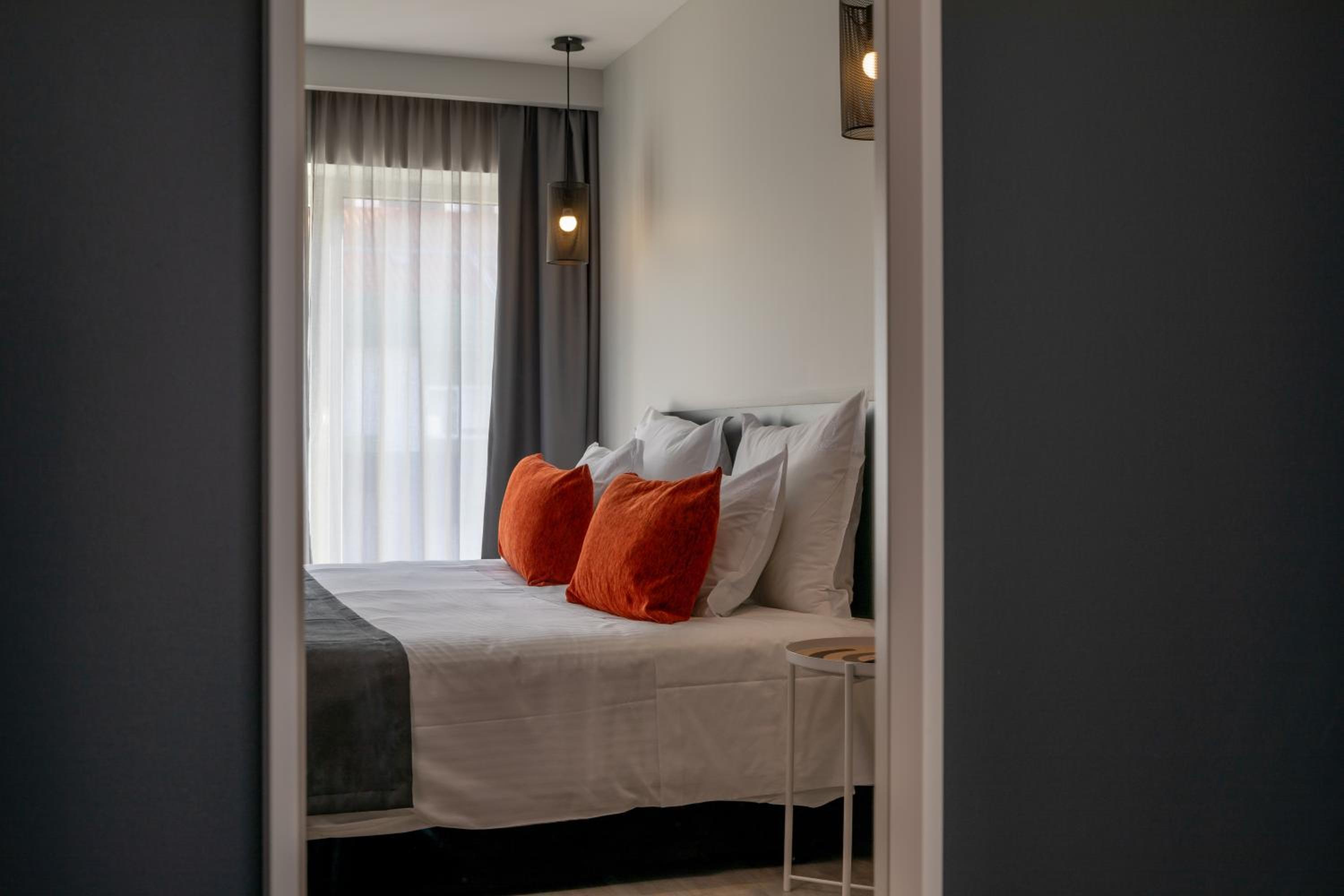 Double Room - Photo 4