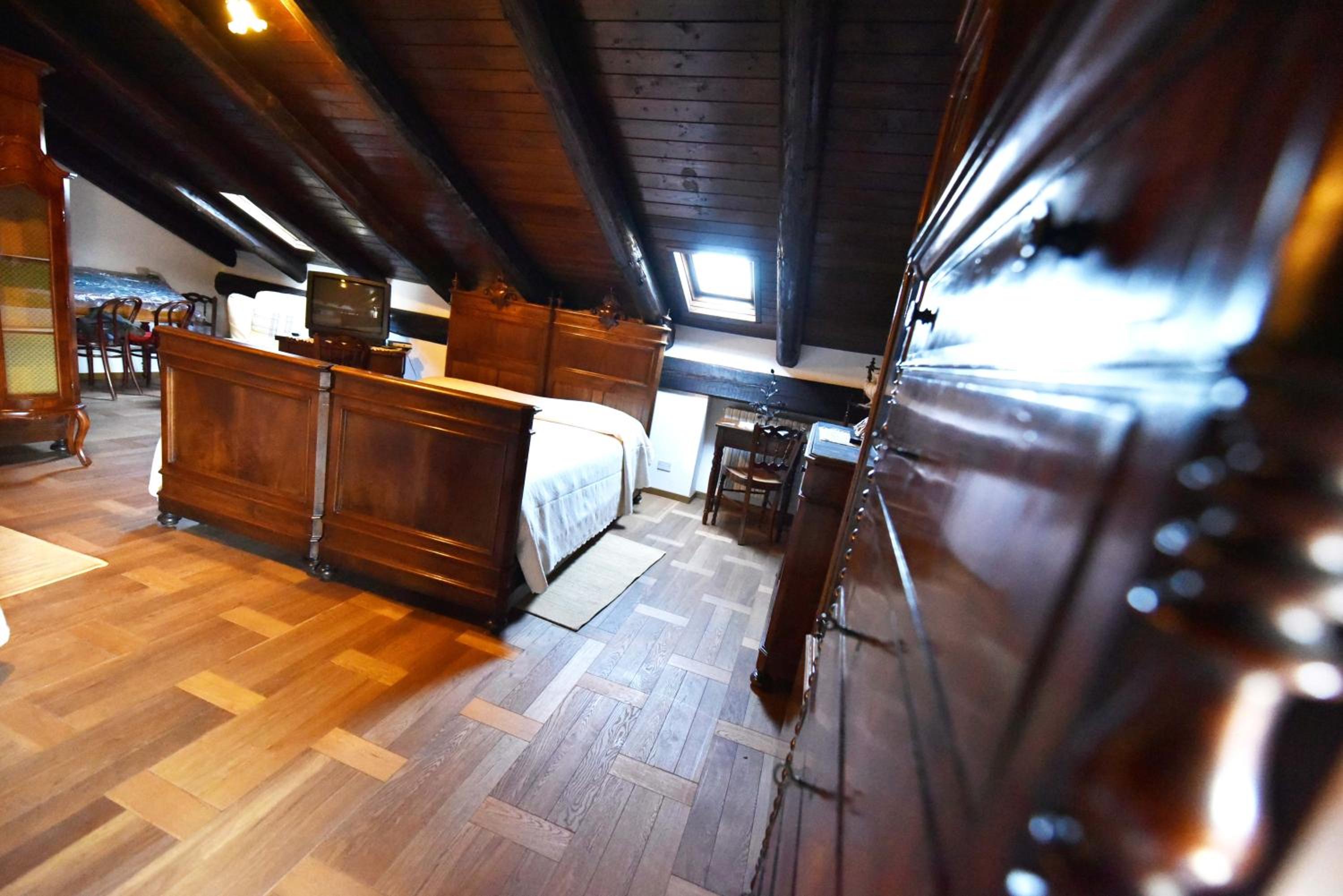 Double or Twin Room - Photo 4