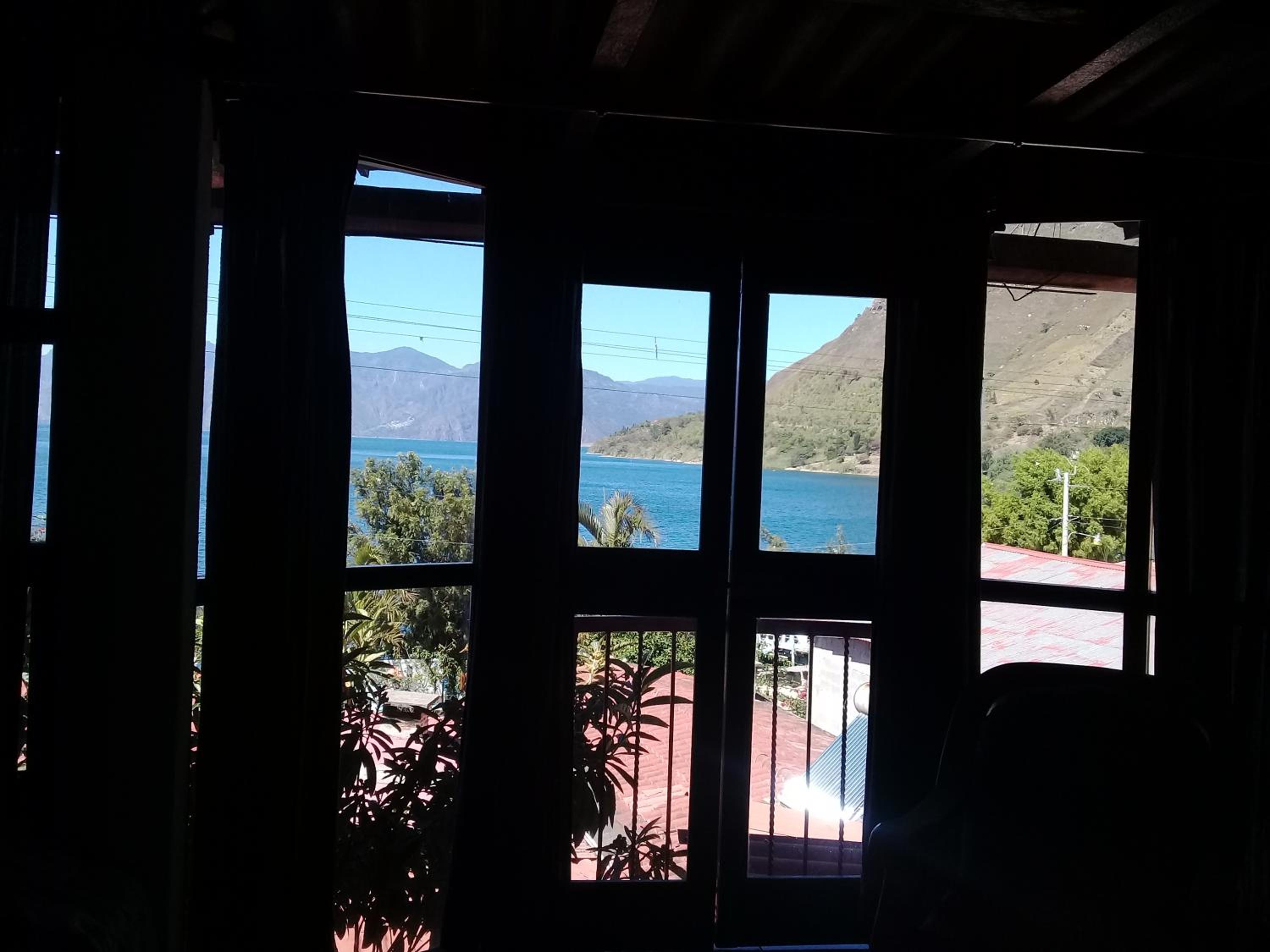 Double Room With 2 Double Beds With Lake View photo 3
