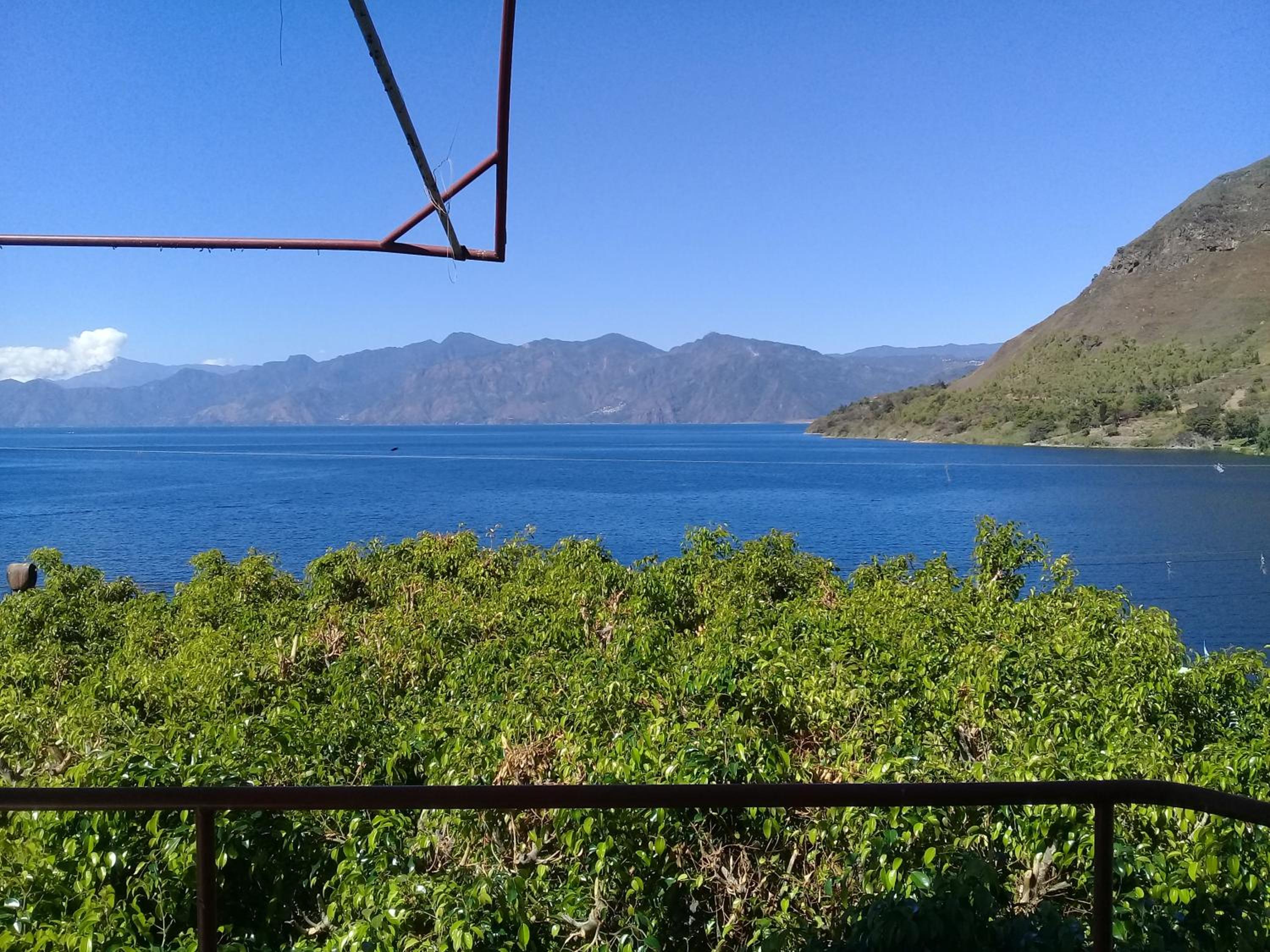Superior Suite With Lake View photo 3