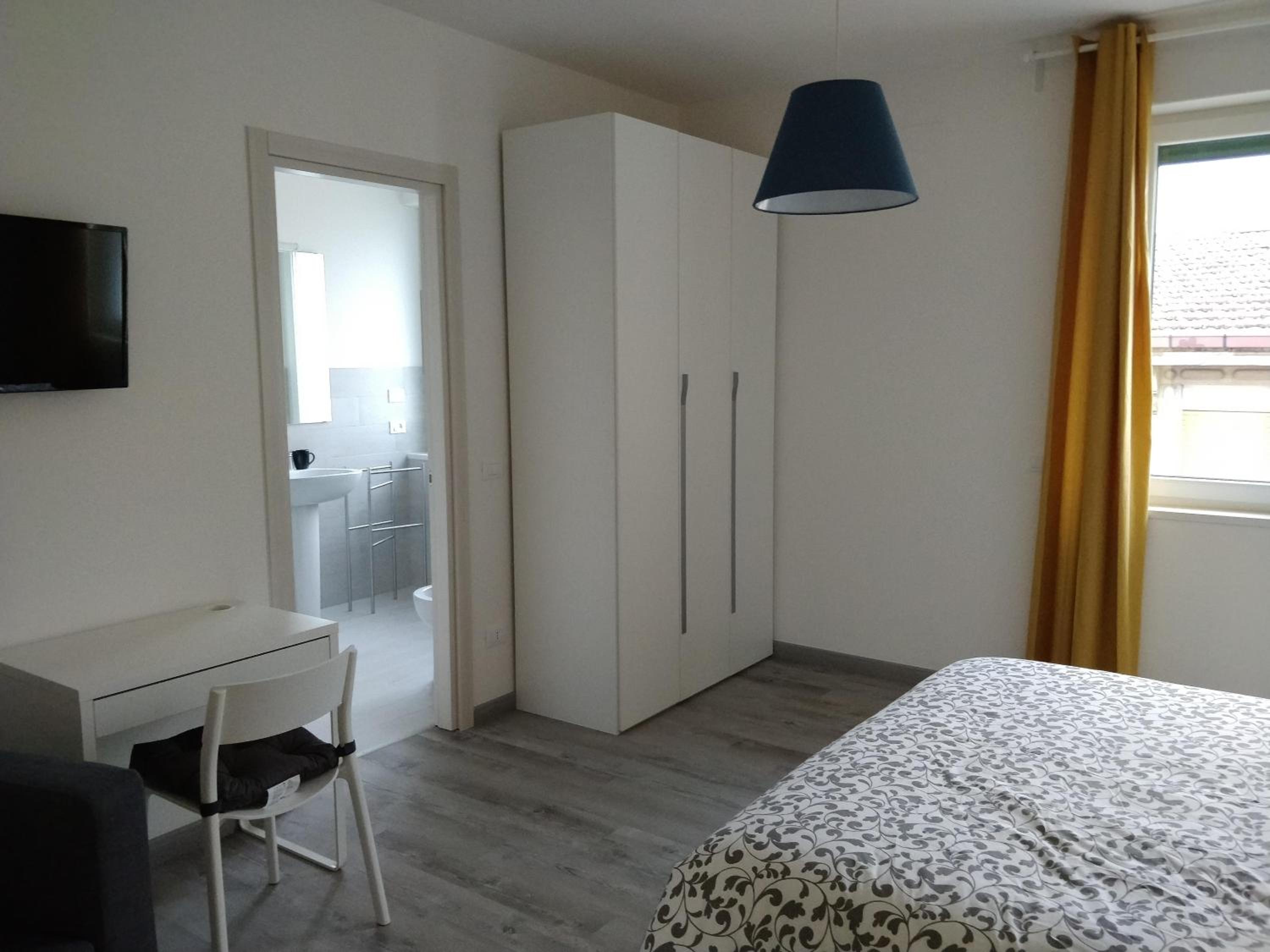Deluxe Room - Photo 10