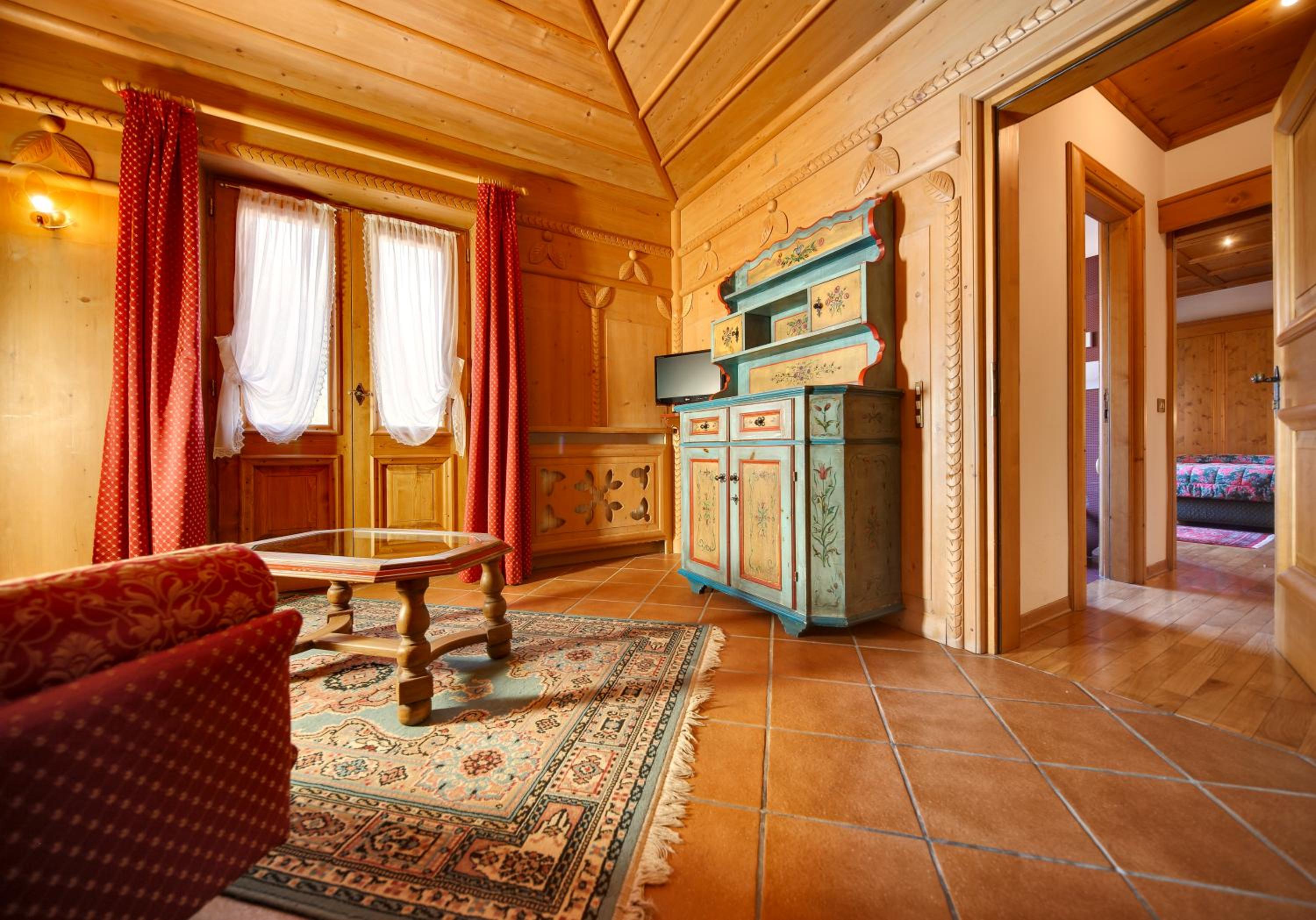 Suite - Photo 8