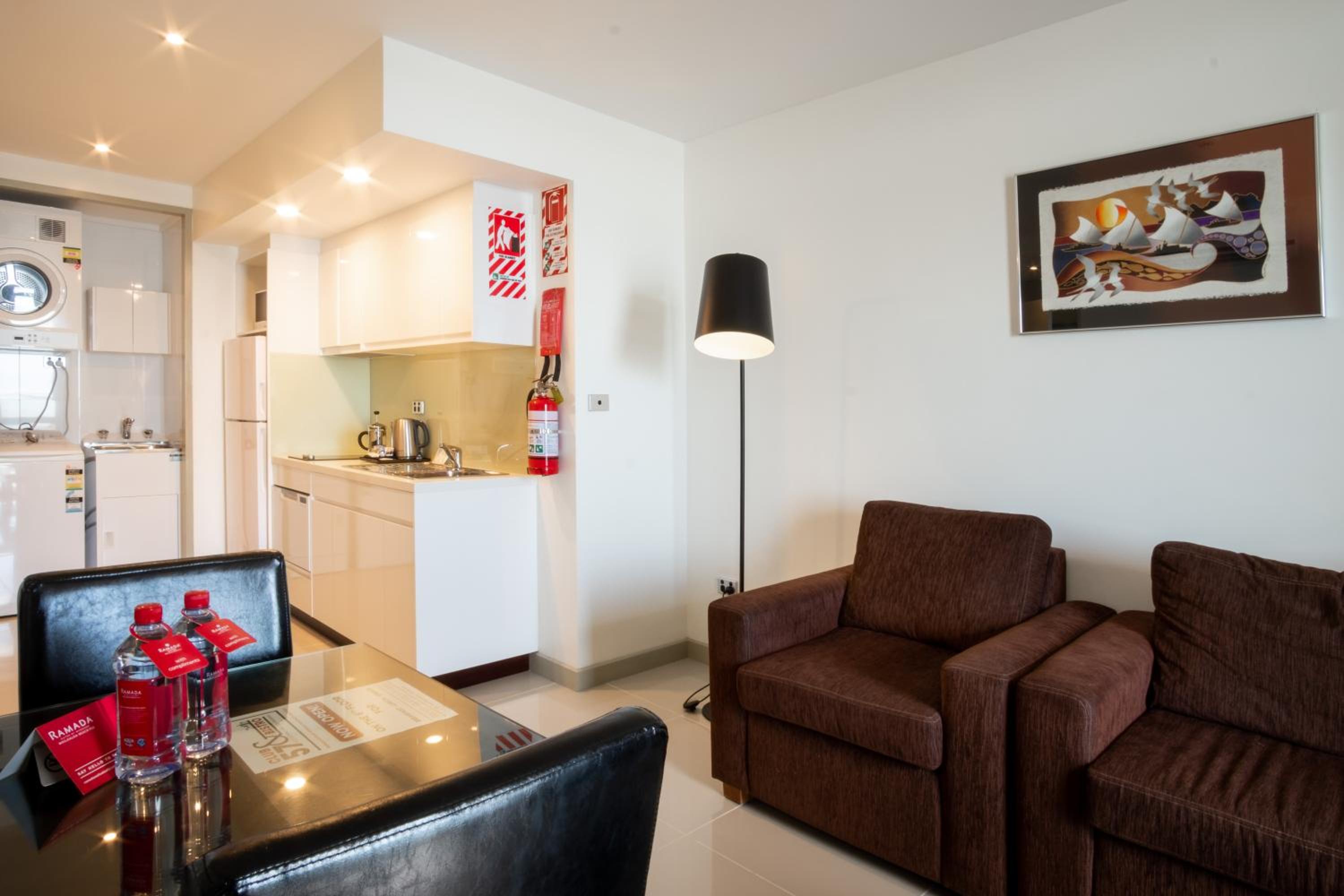 One-Bedroom King Suite with One King Bed - Beach Front - Non-Smoking photo 2